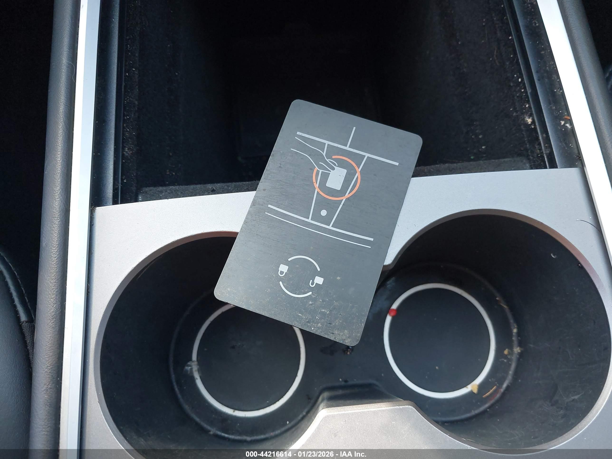 TESLA MODEL image 11