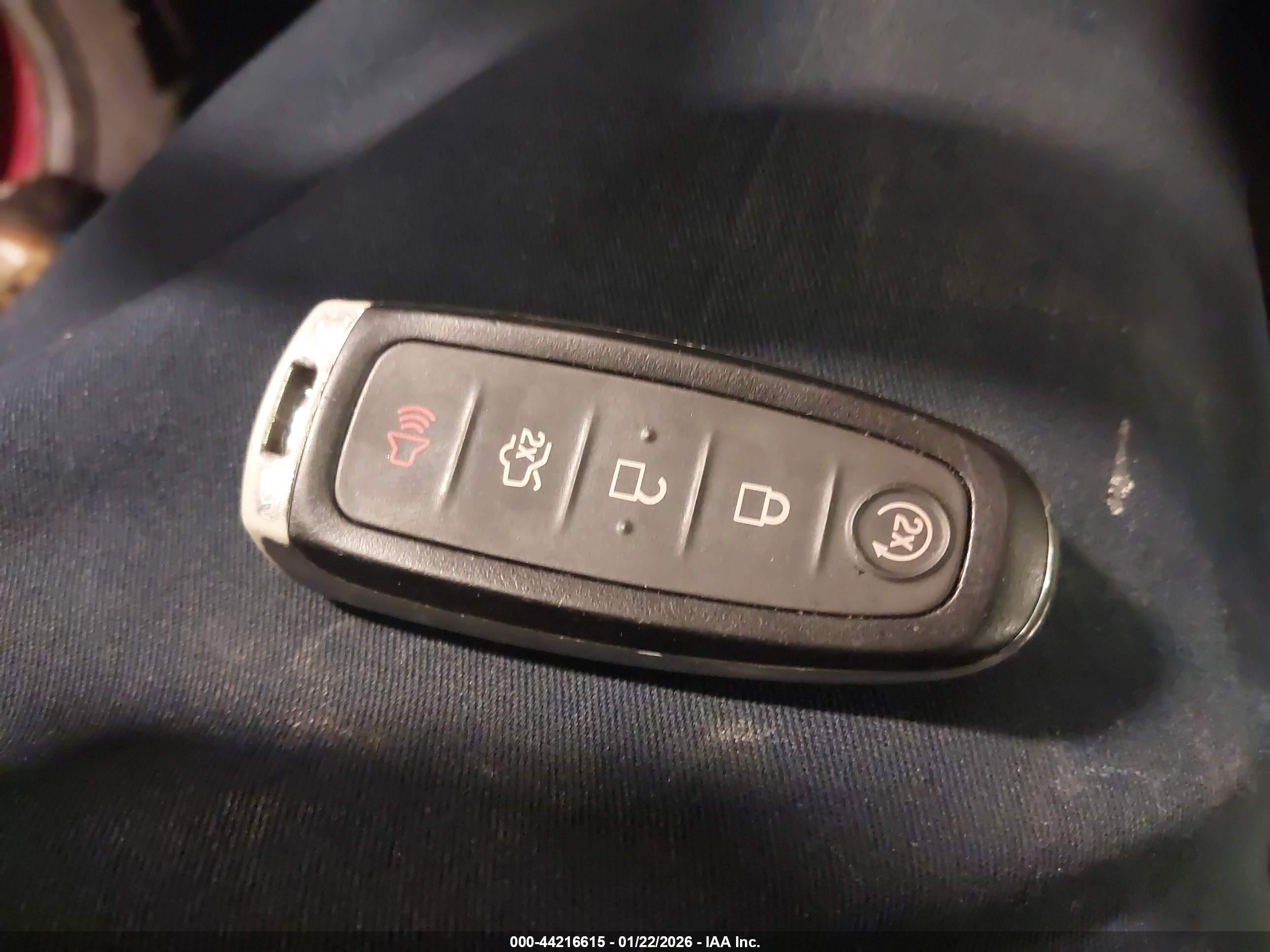 FORD ESCAPE image 11