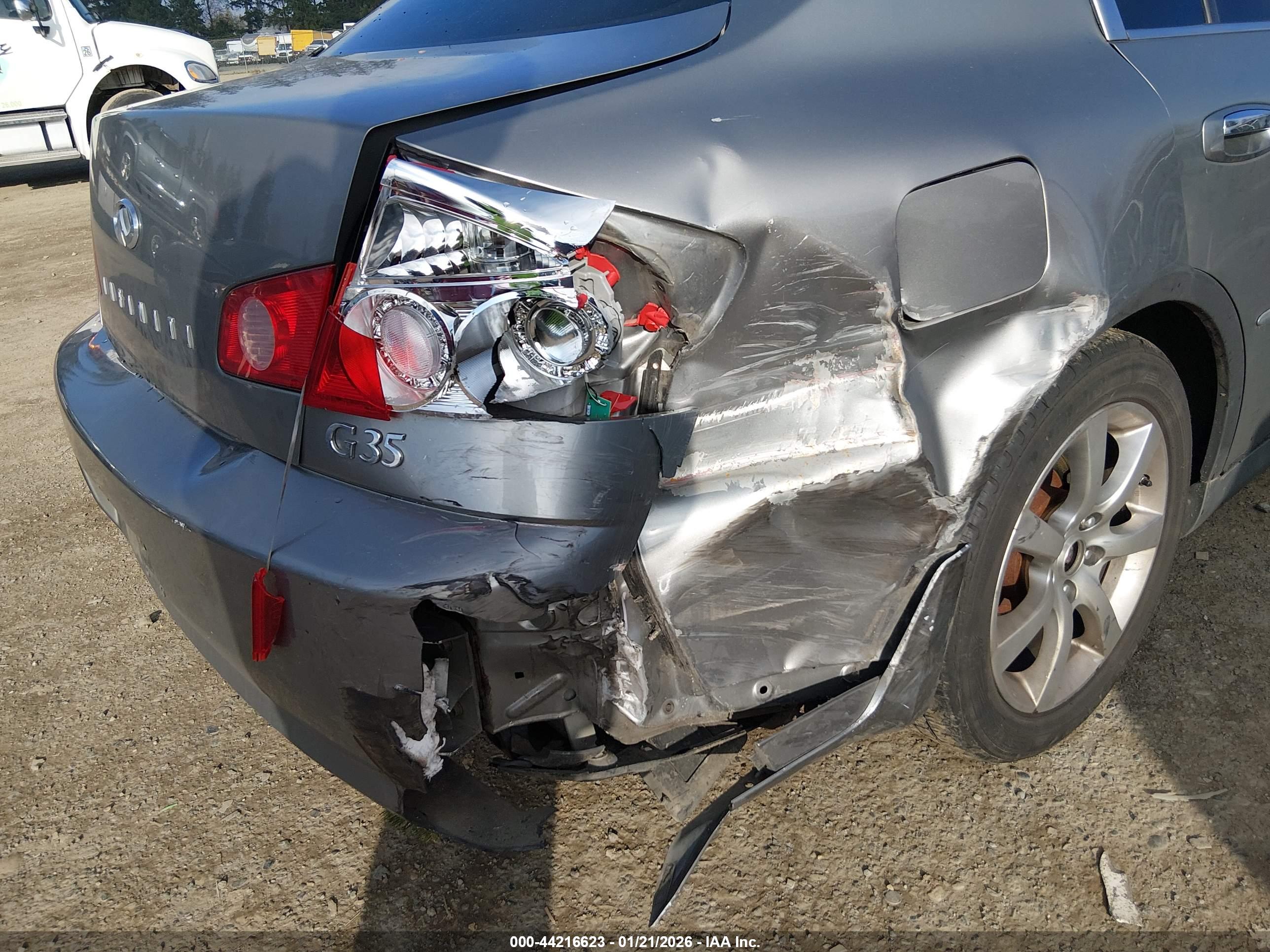 INFINITI G35 image 6