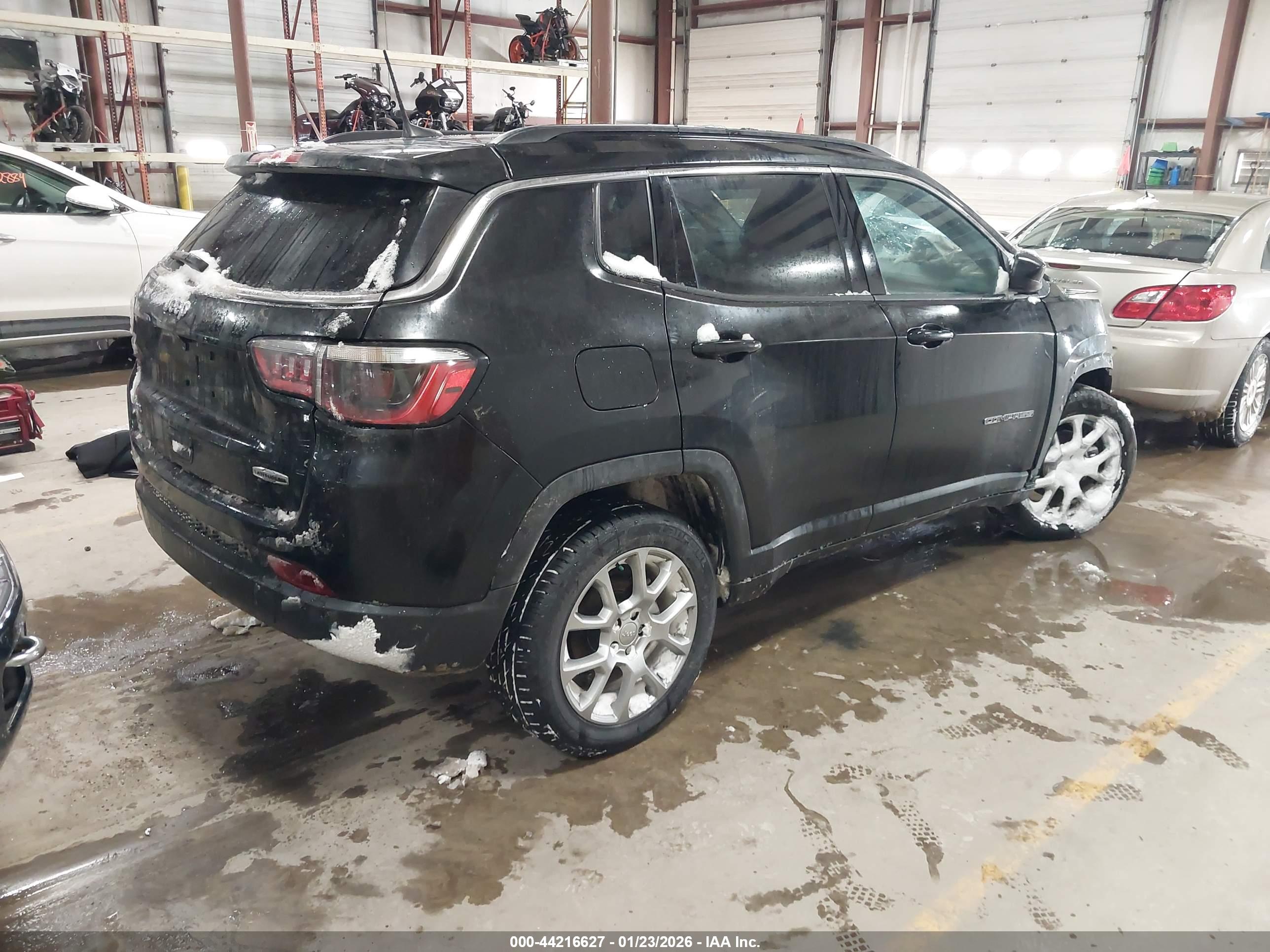 JEEP COMPASS image 4