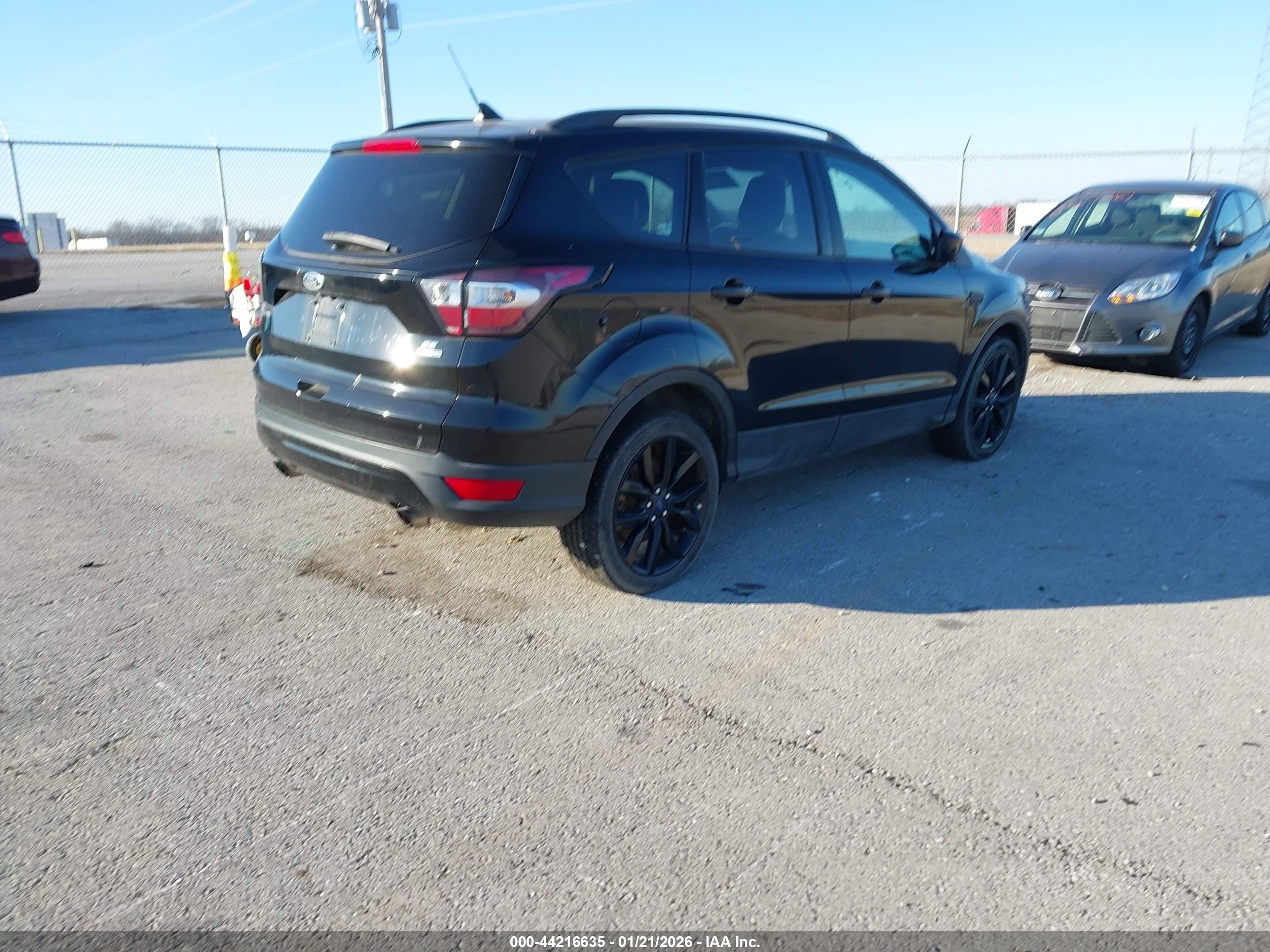 FORD ESCAPE image 4