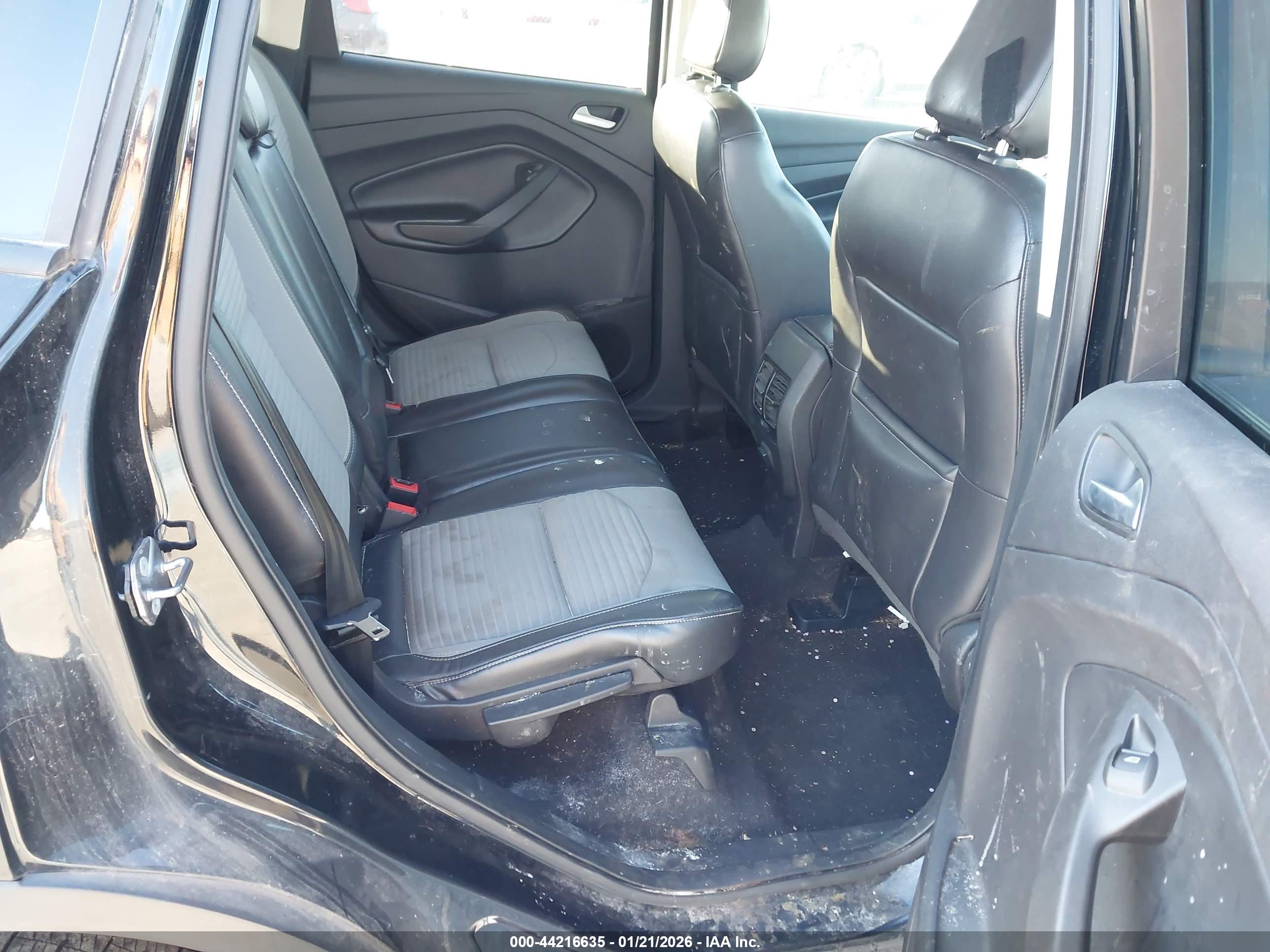 FORD ESCAPE image 8