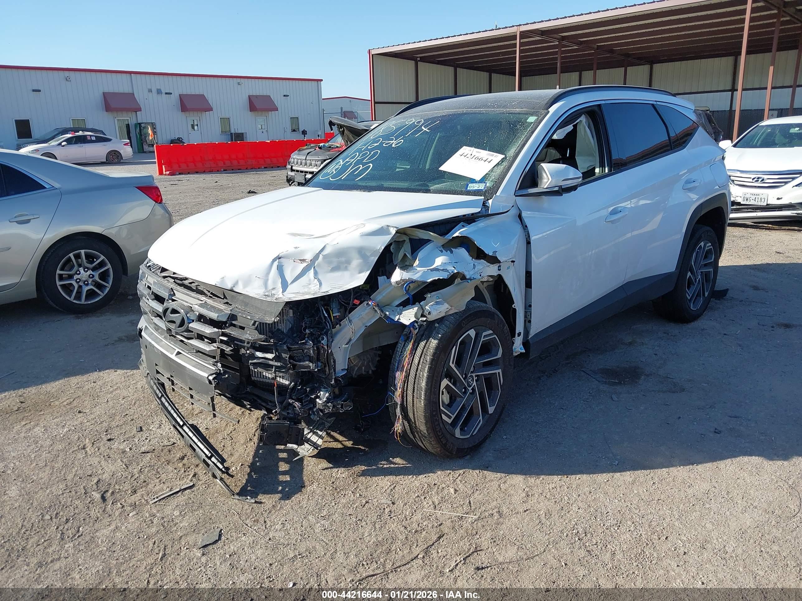 HYUNDAI TUCSON image 2