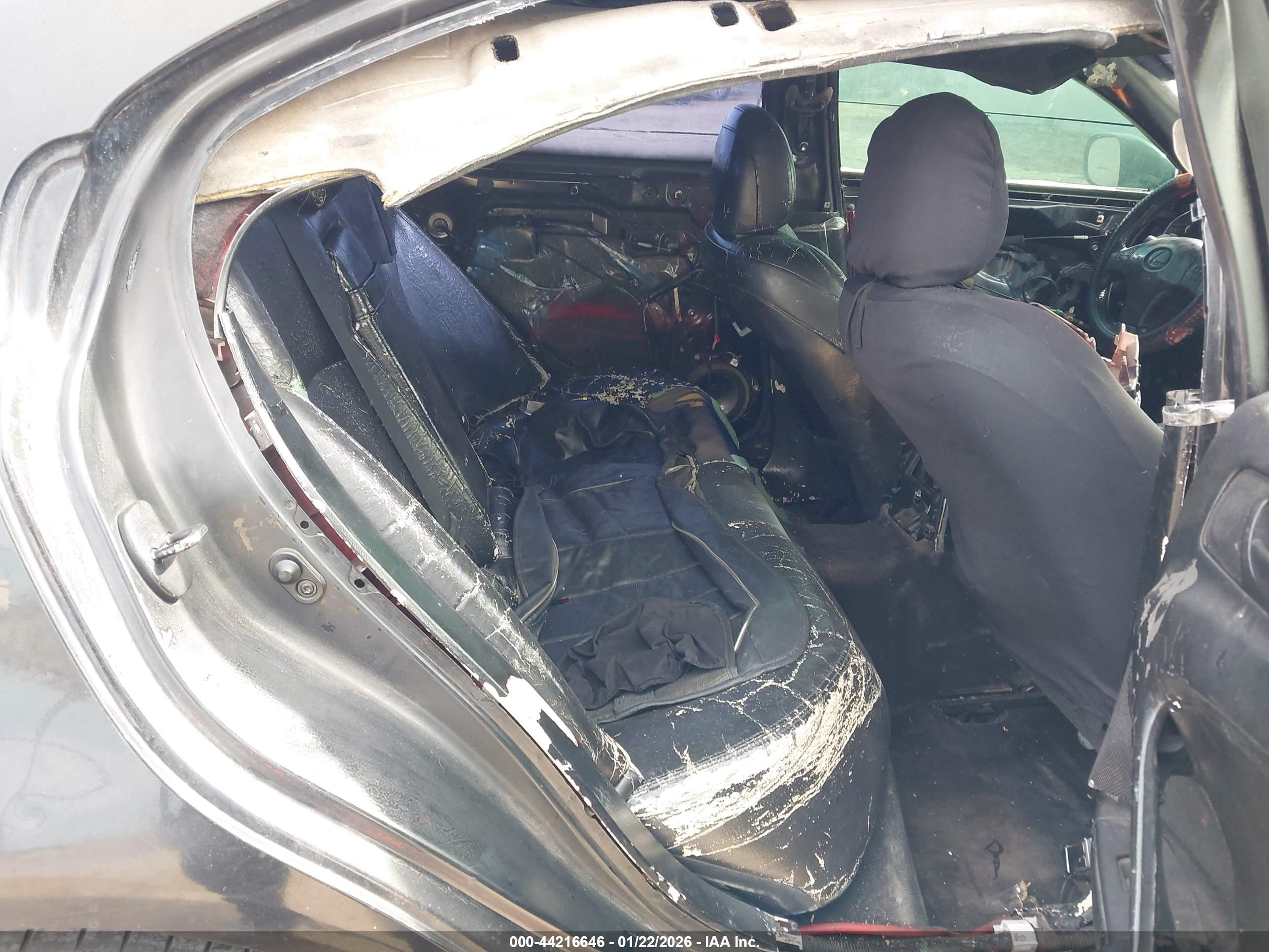 LEXUS IS image 8
