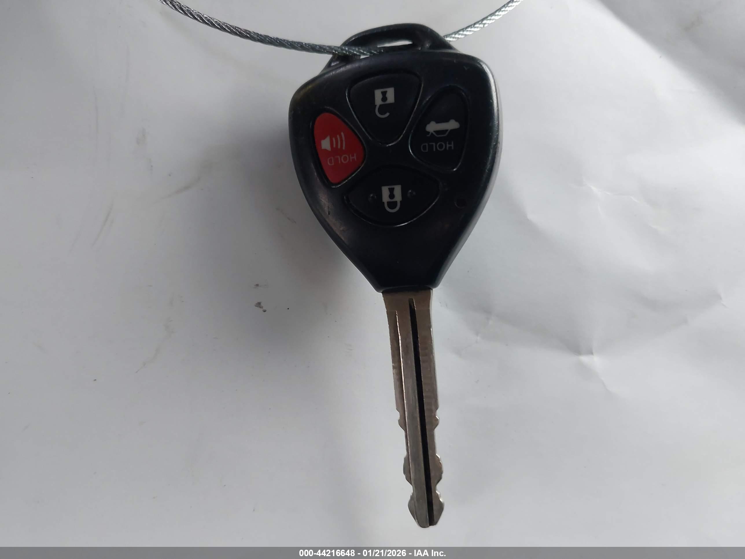 TOYOTA CAMRY image 11