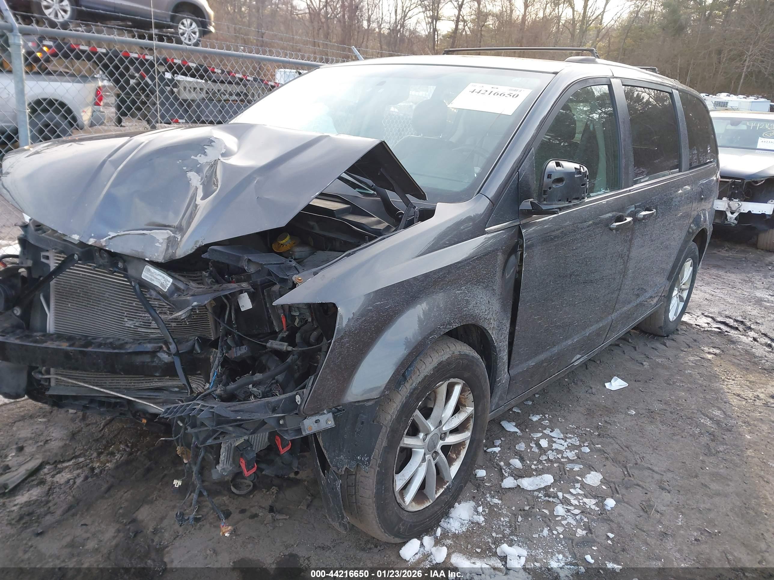 DODGE GRAND image 2