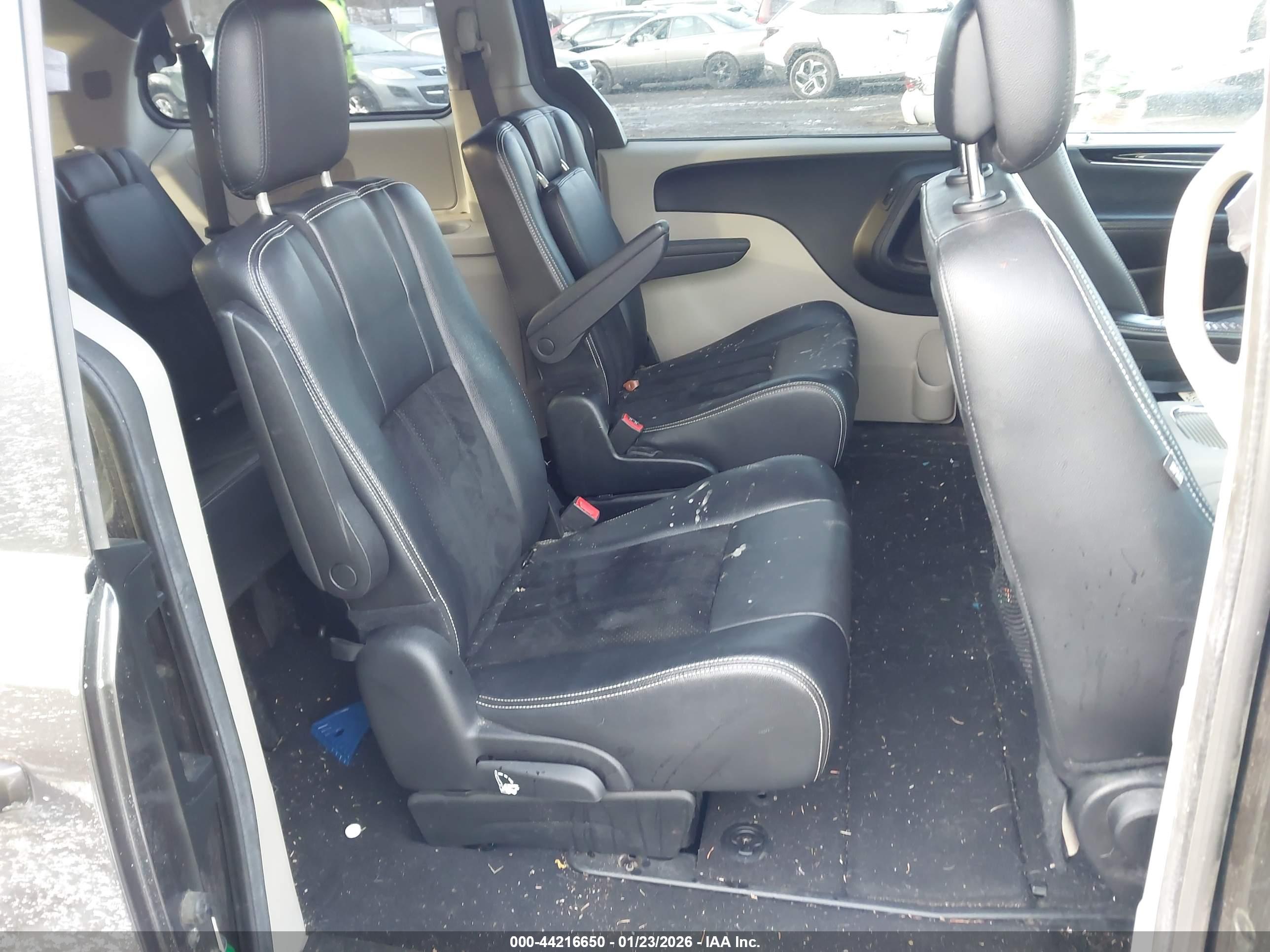 DODGE GRAND image 8