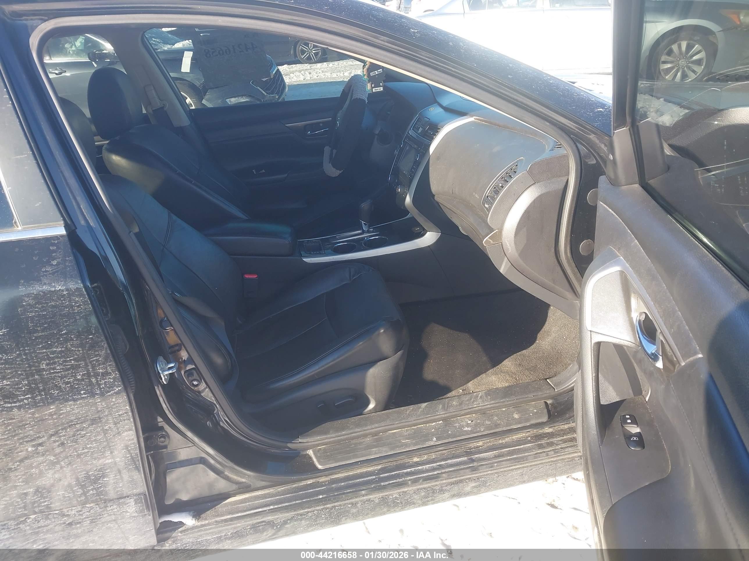 NISSAN ALTIMA image 5