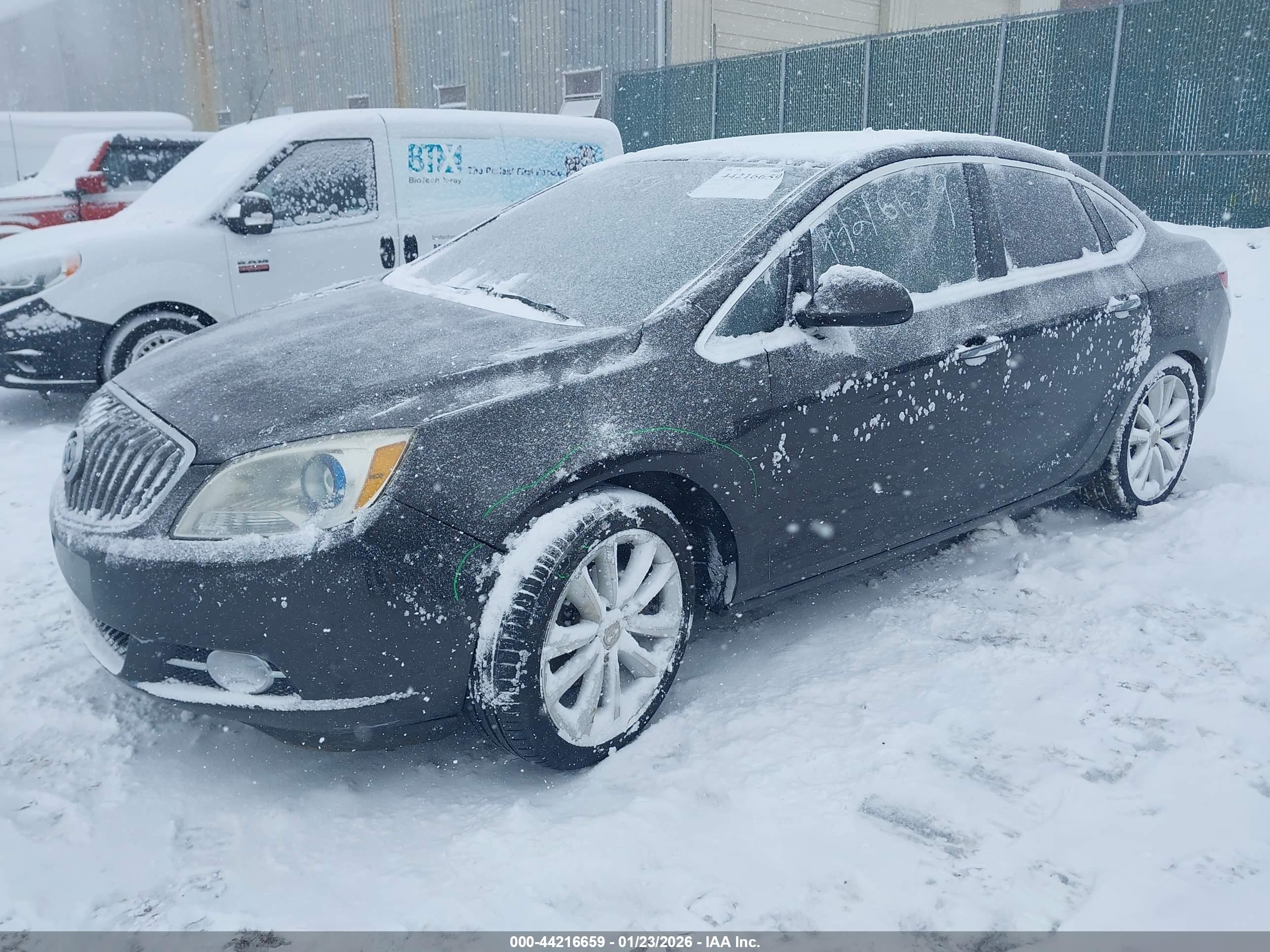 BUICK VERANO image 2