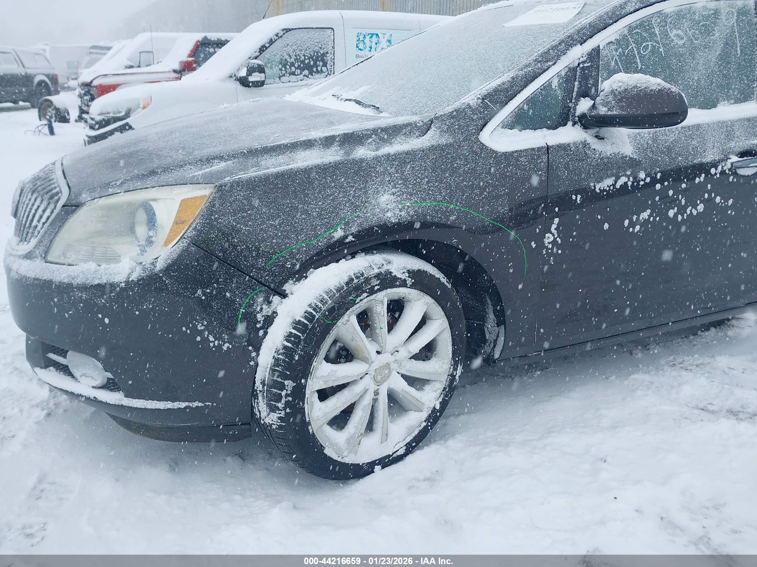 BUICK VERANO image 6