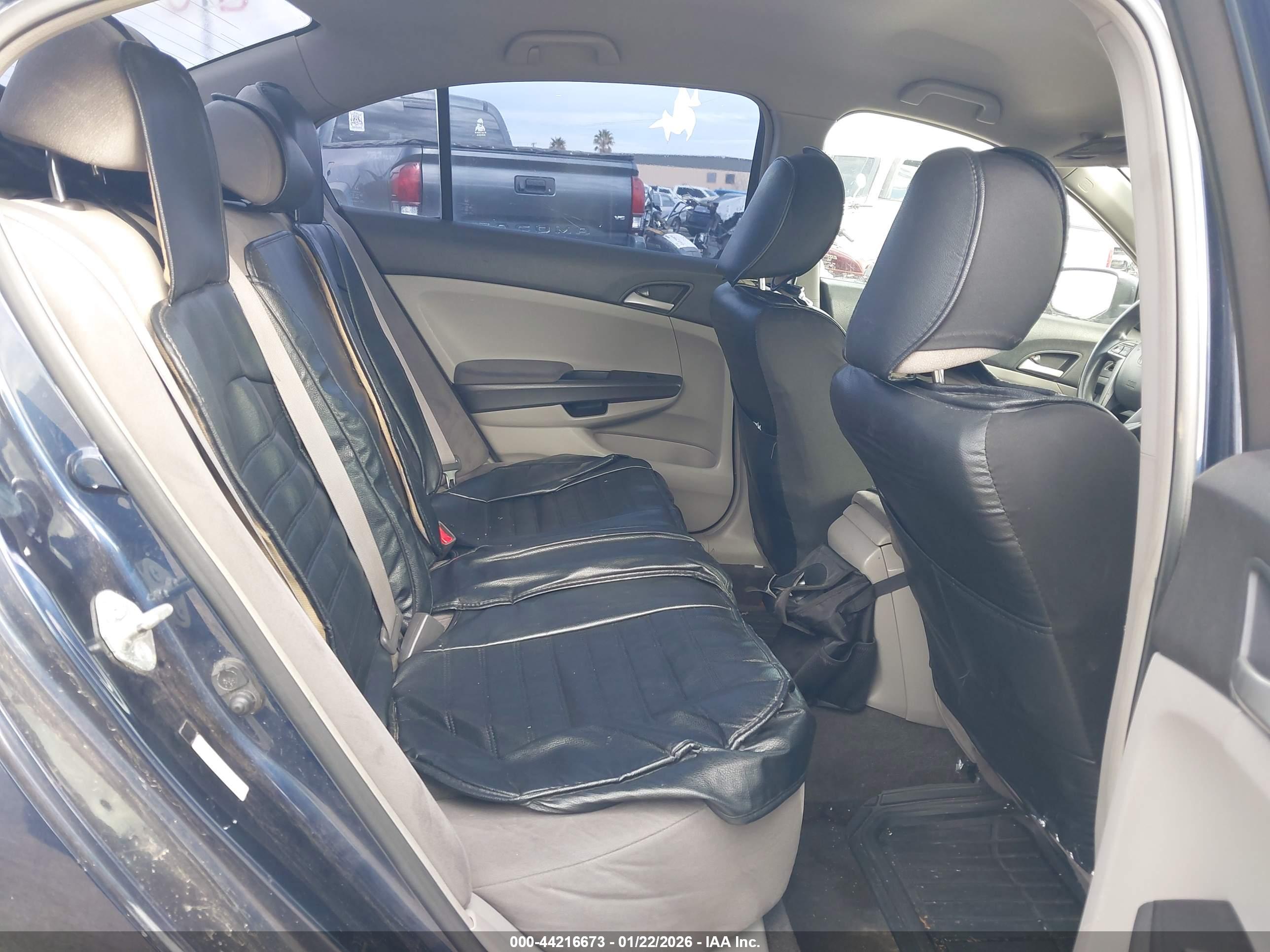 HONDA ACCORD image 8