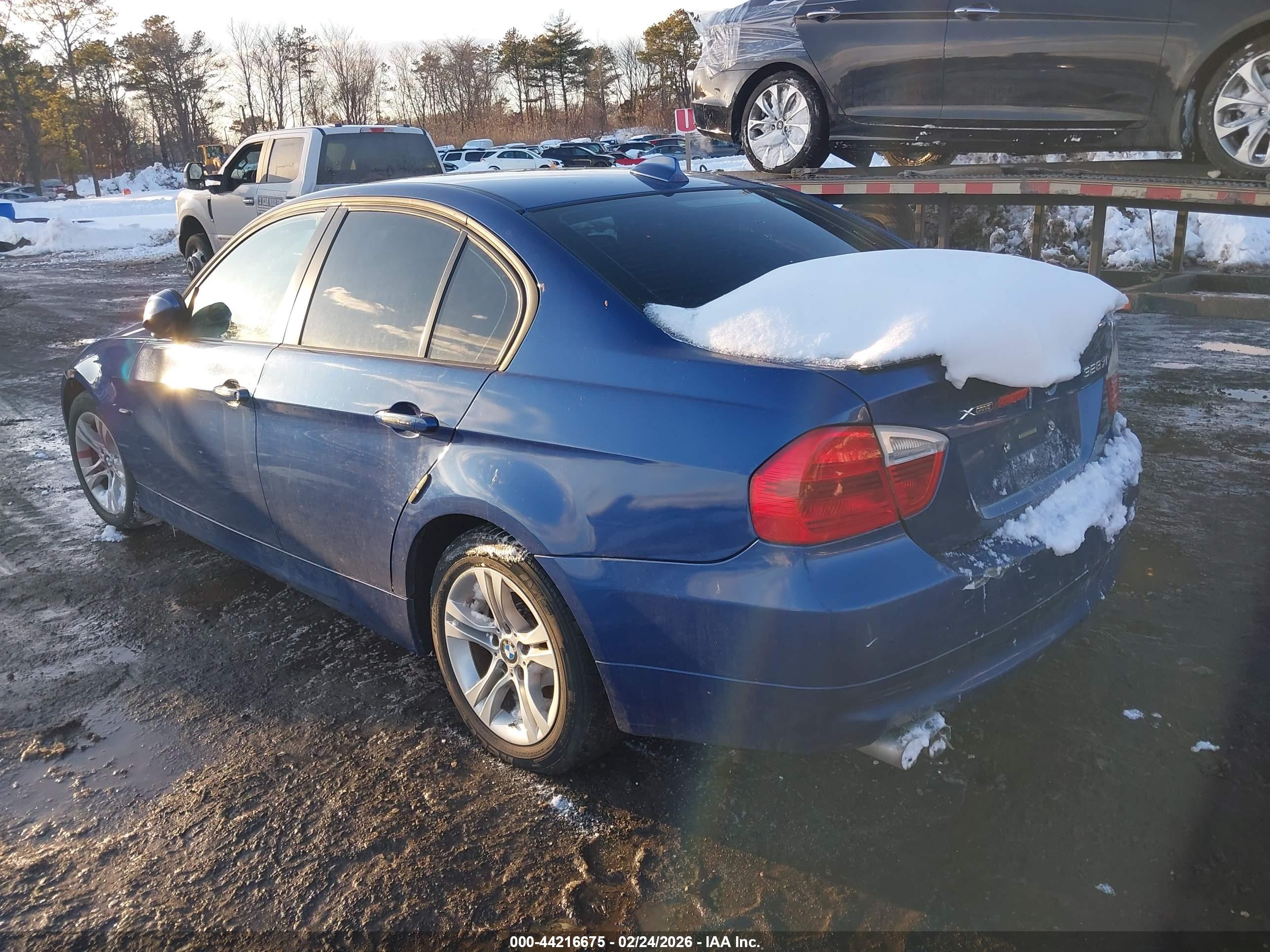 BMW 328XI image 3