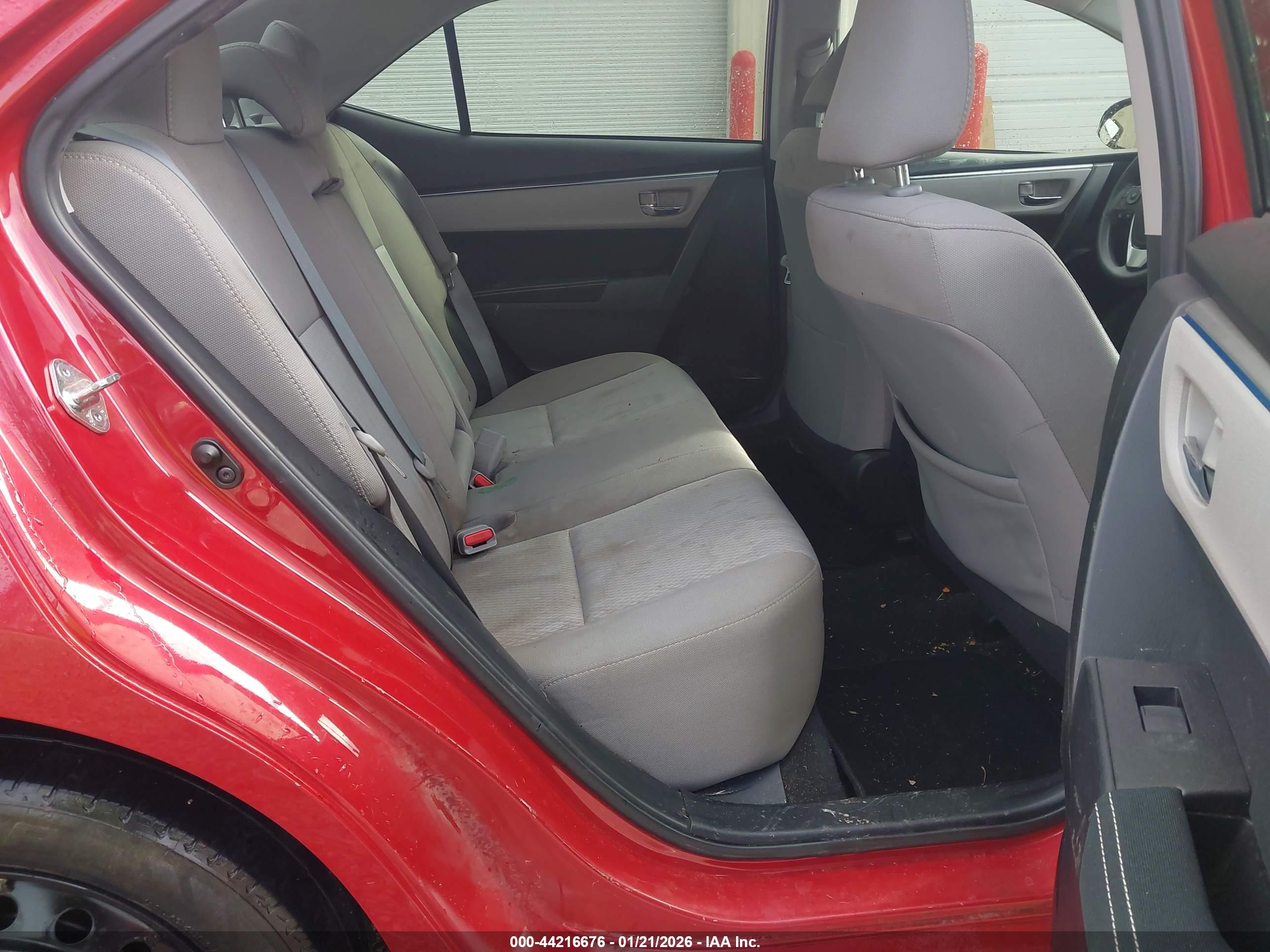 TOYOTA COROLLA image 8