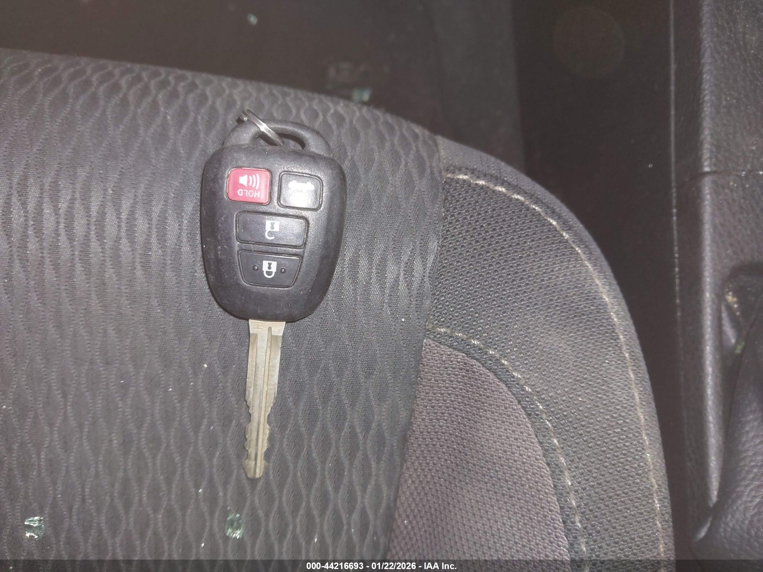 TOYOTA COROLLA image 11