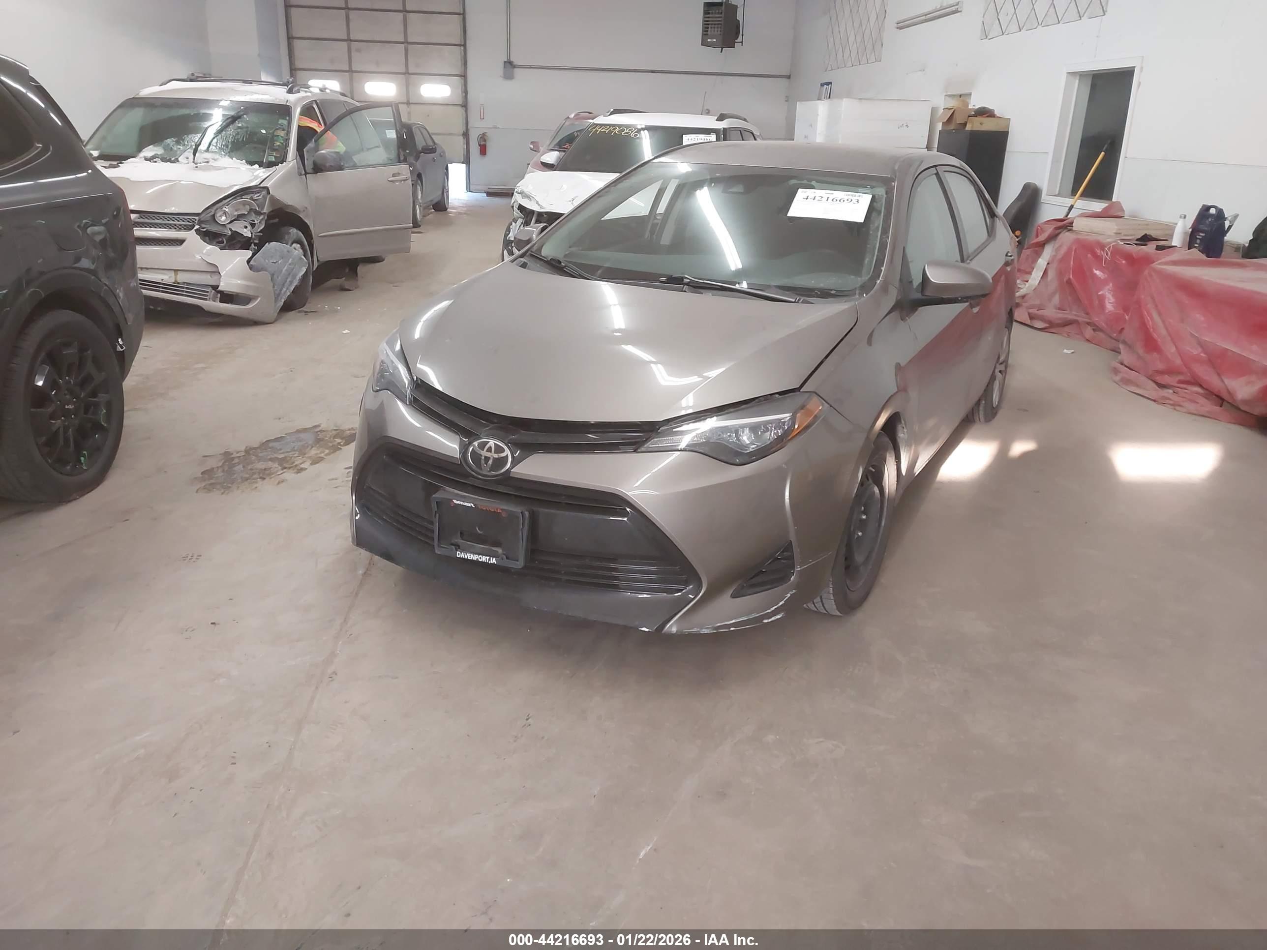 TOYOTA COROLLA image 2