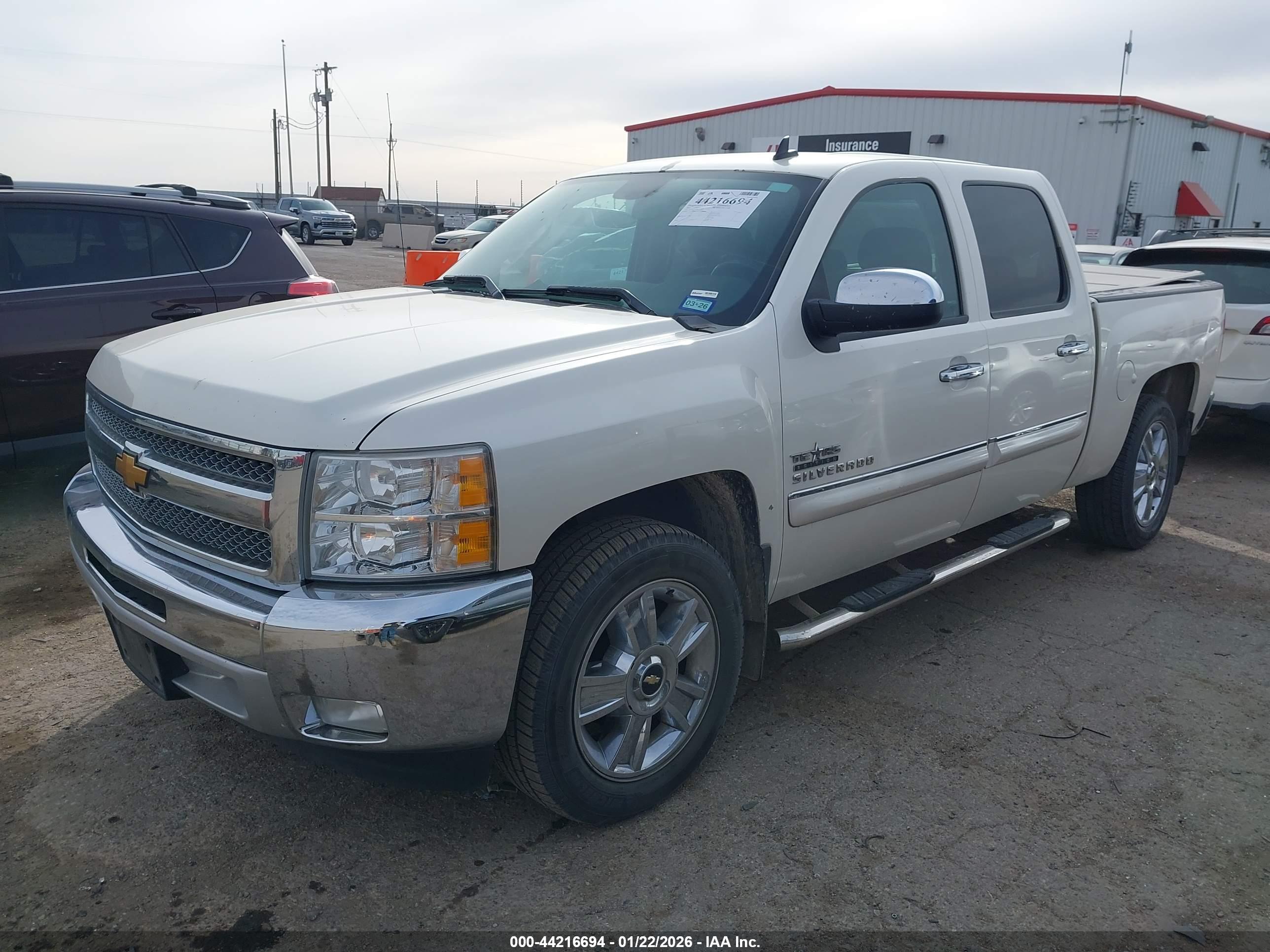 CHEVROLET SILVERADO image 2