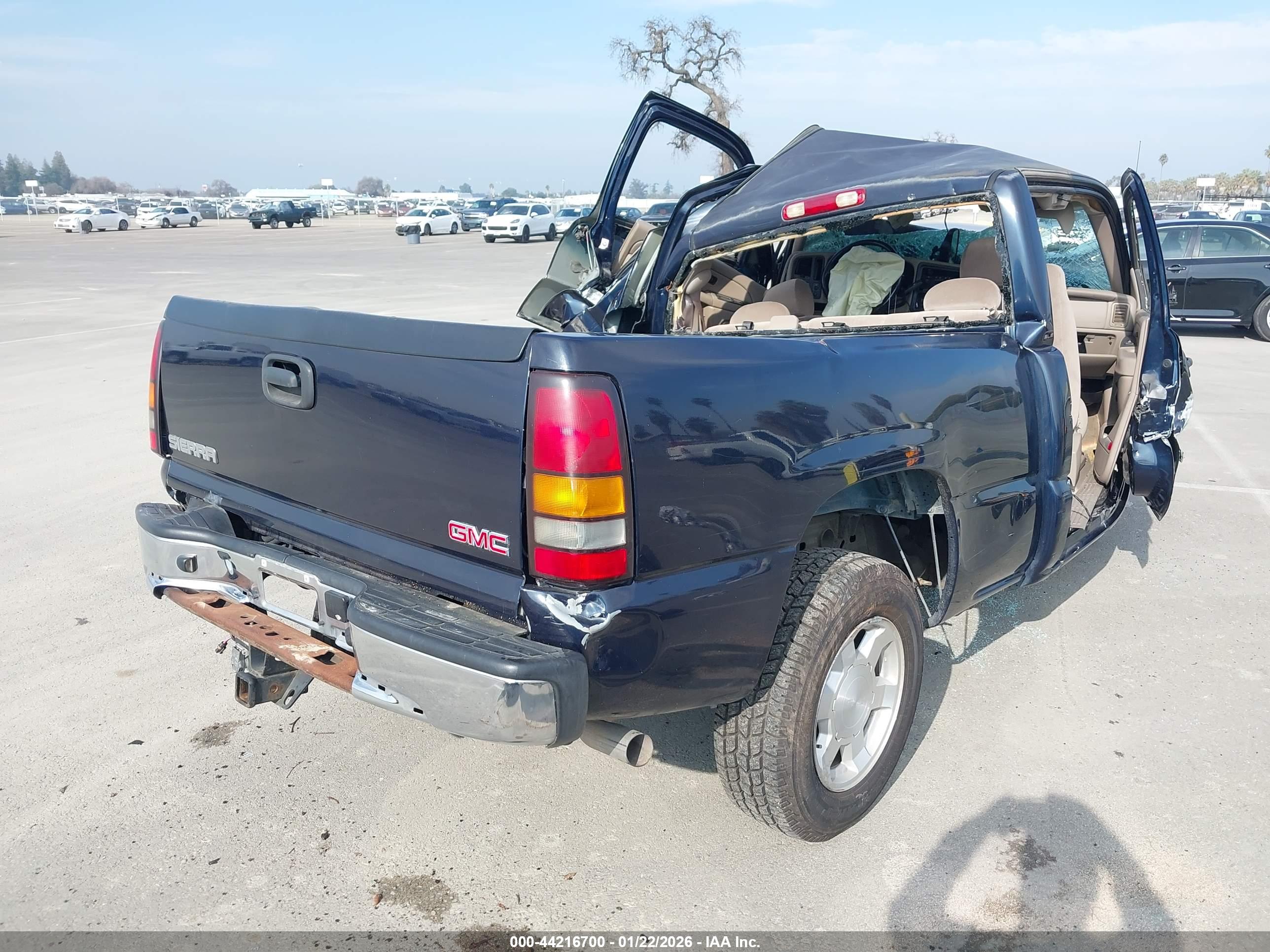 GMC SIERRA image 4