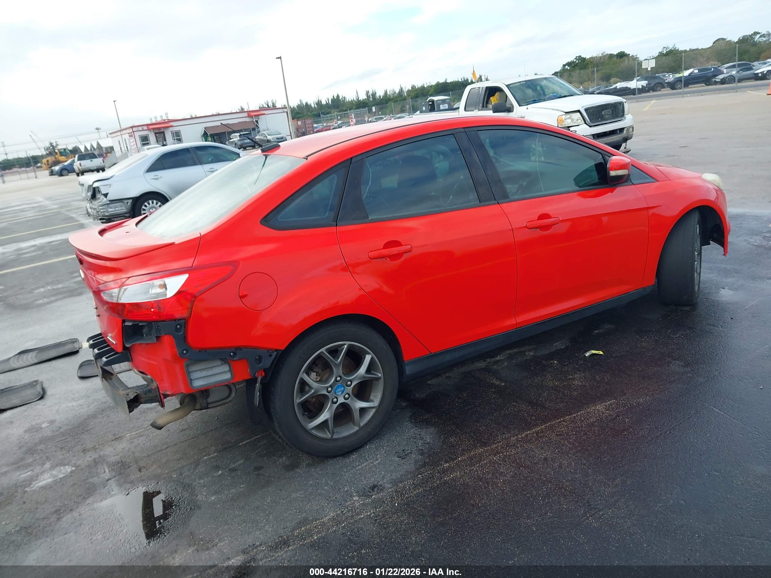 FORD FOCUS image 4
