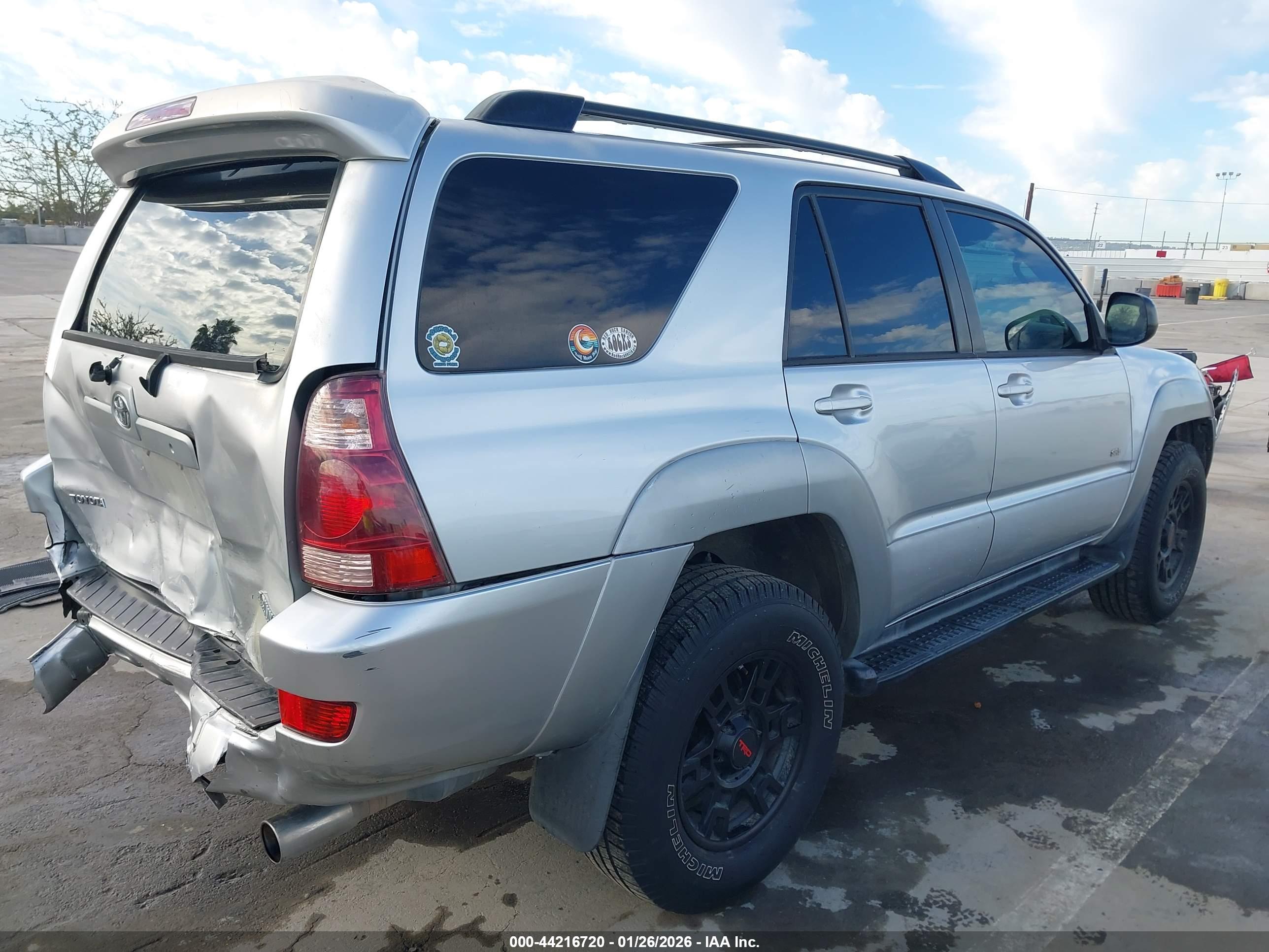 TOYOTA 4RUNNER image 4