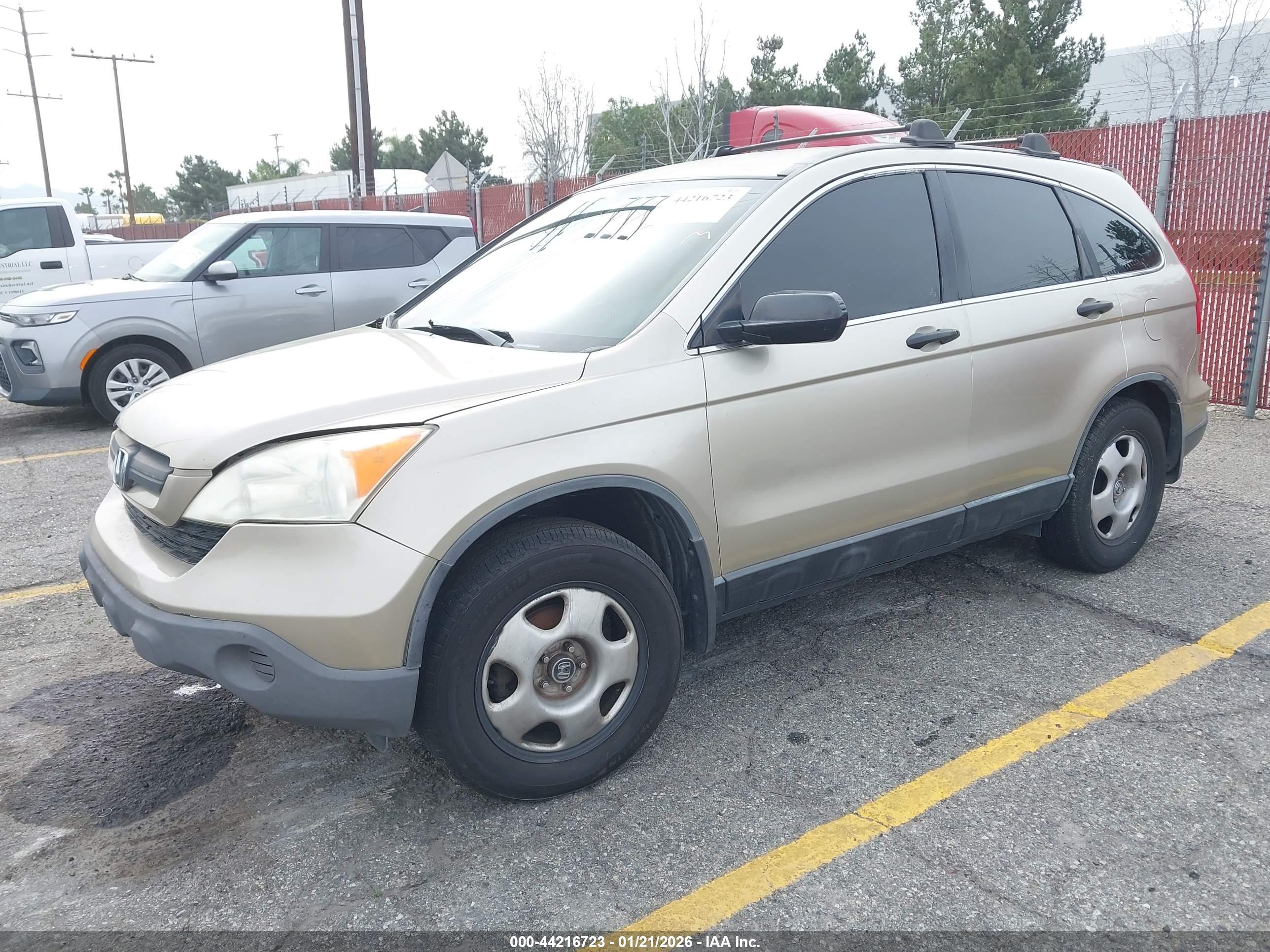 HONDA CR-V image 2