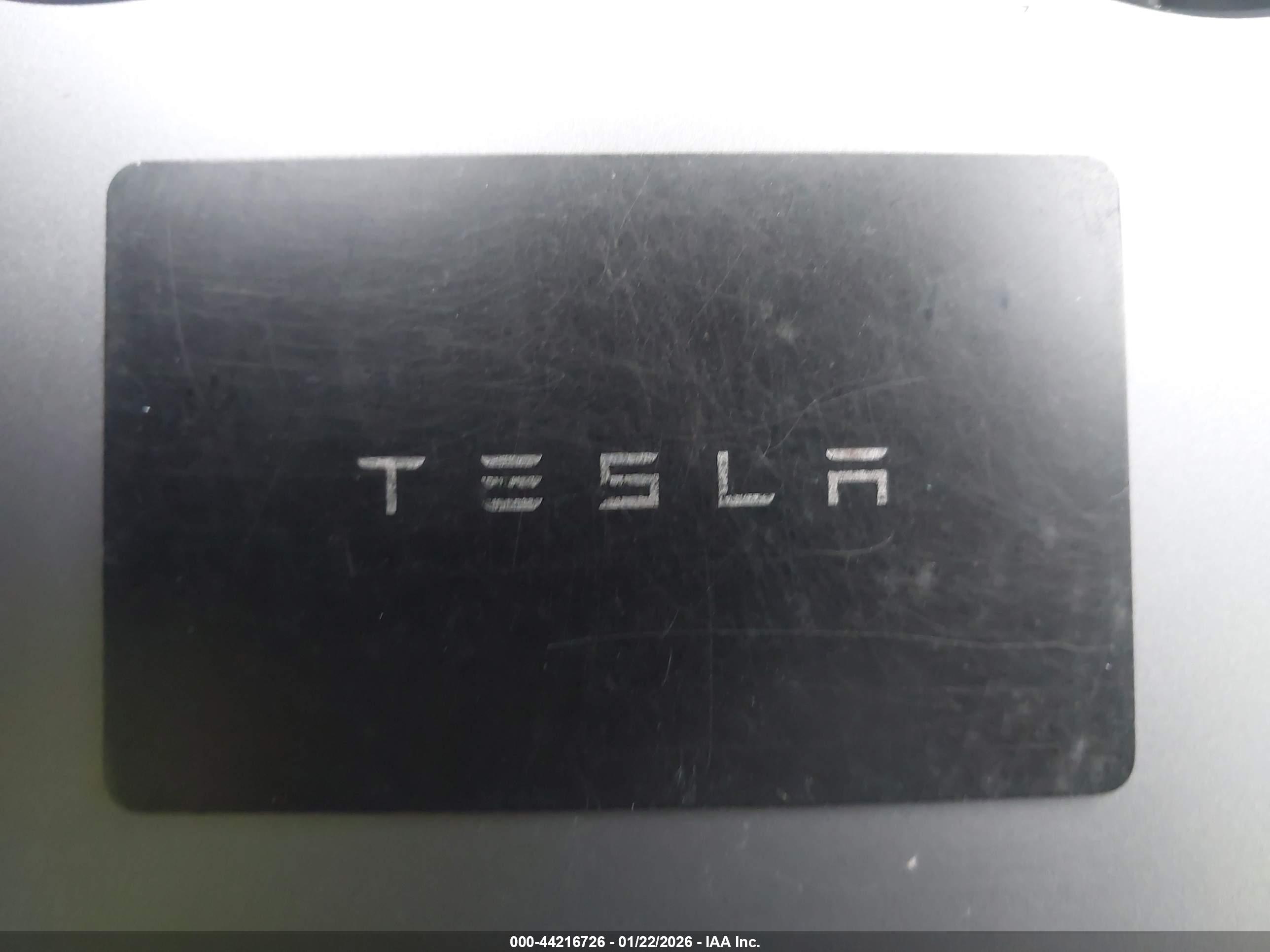 TESLA MODEL image 11