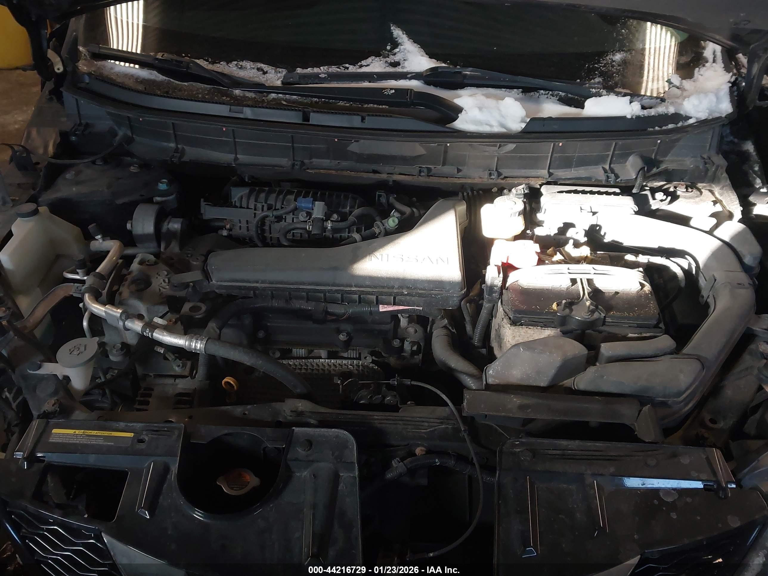 NISSAN ROGUE image 10