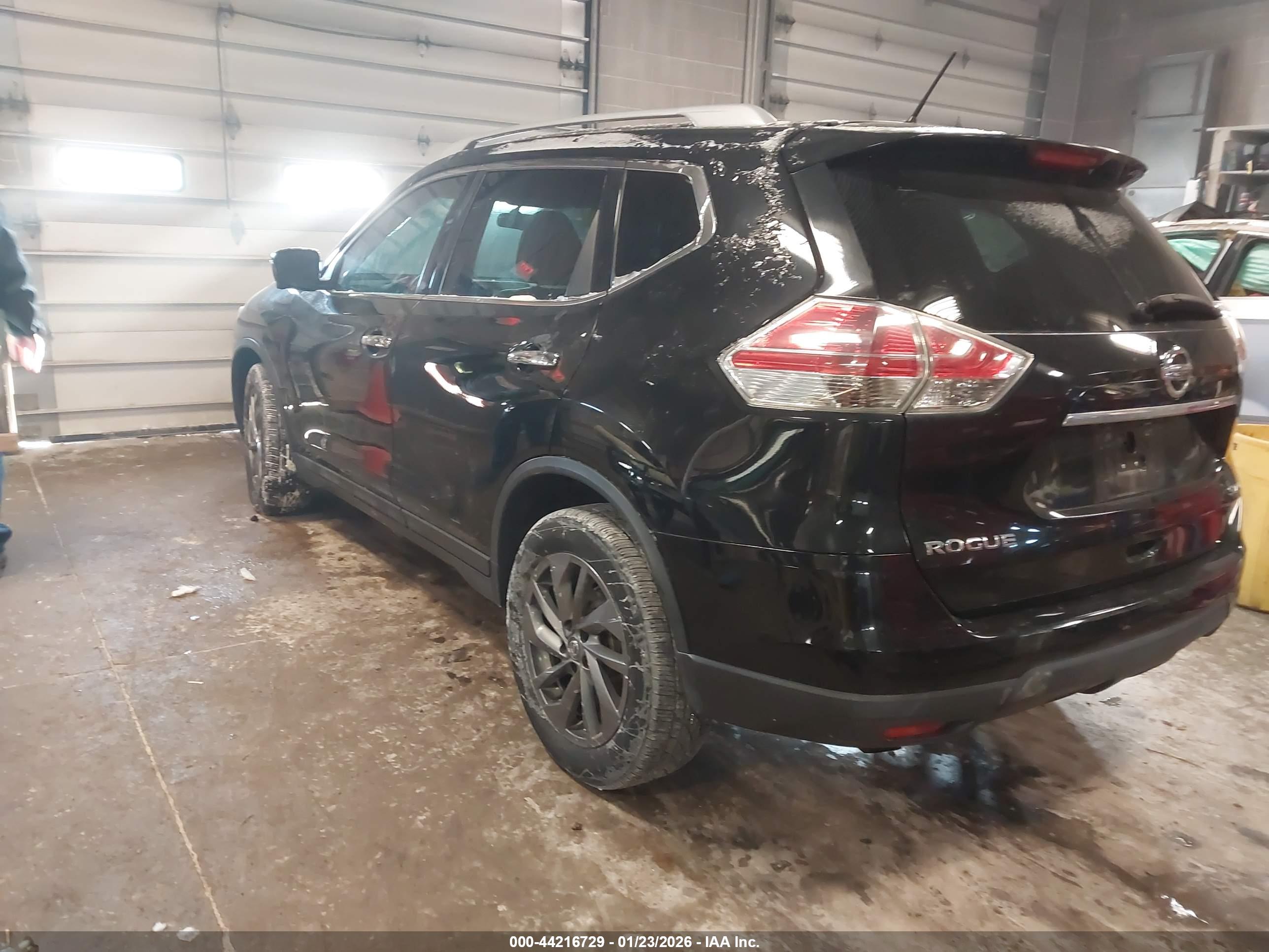 NISSAN ROGUE image 3