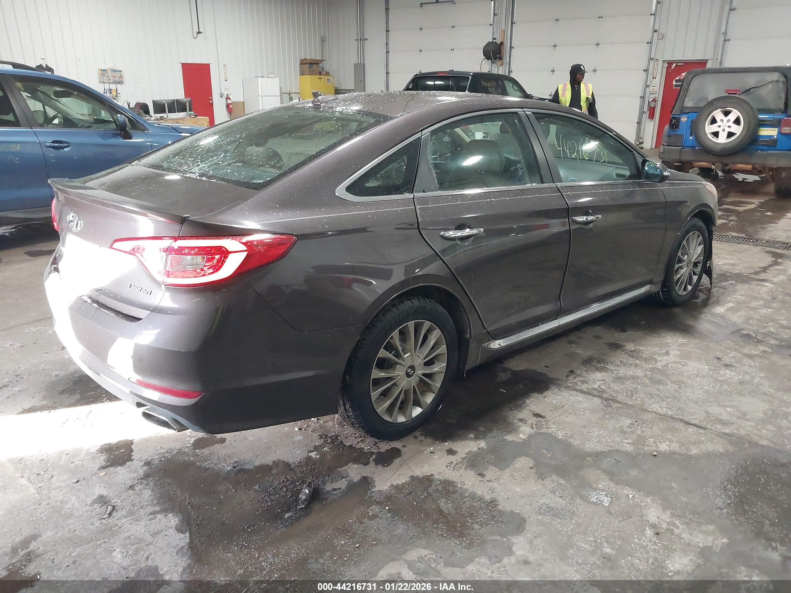 HYUNDAI SONATA image 4