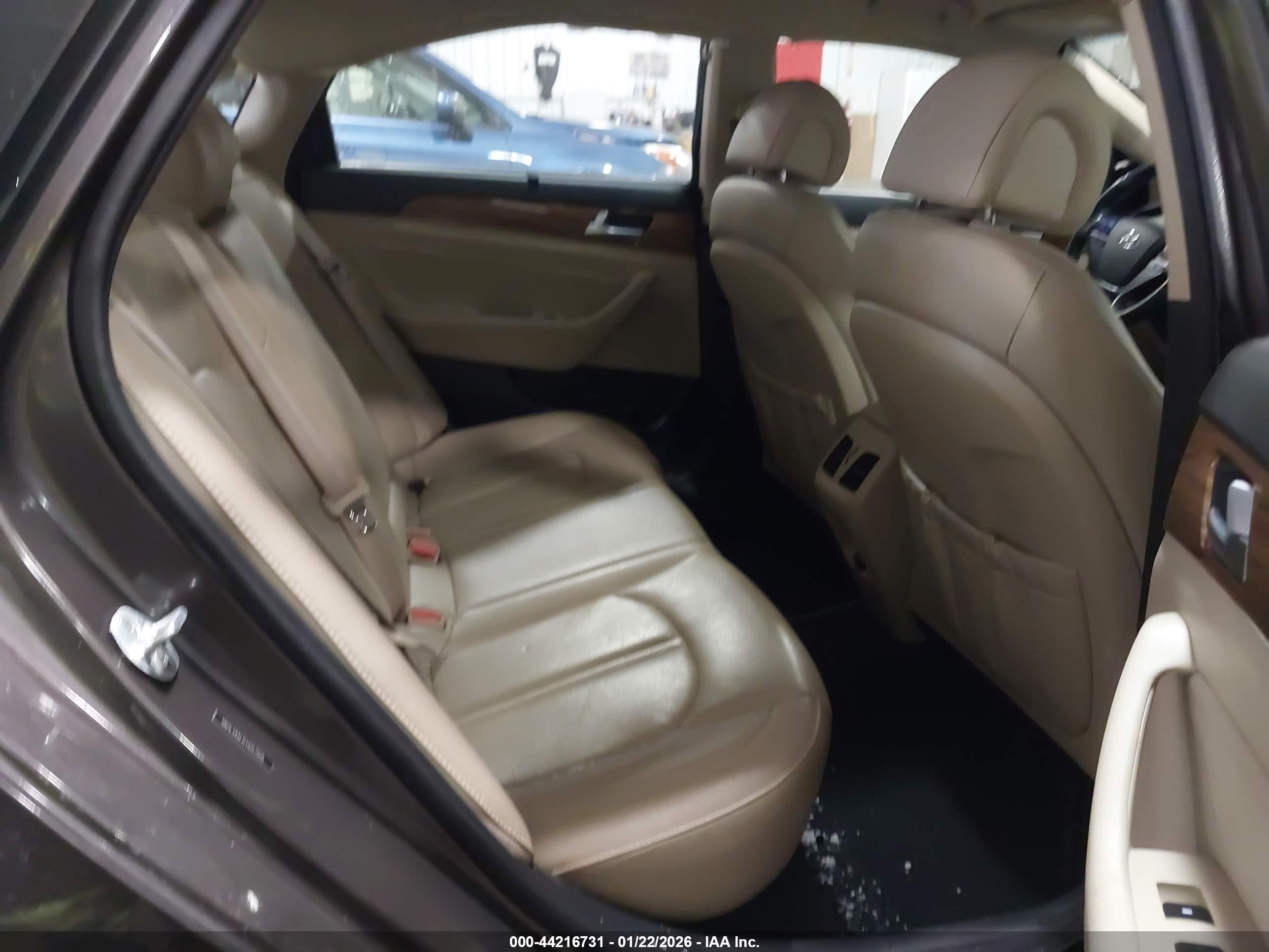 HYUNDAI SONATA image 8