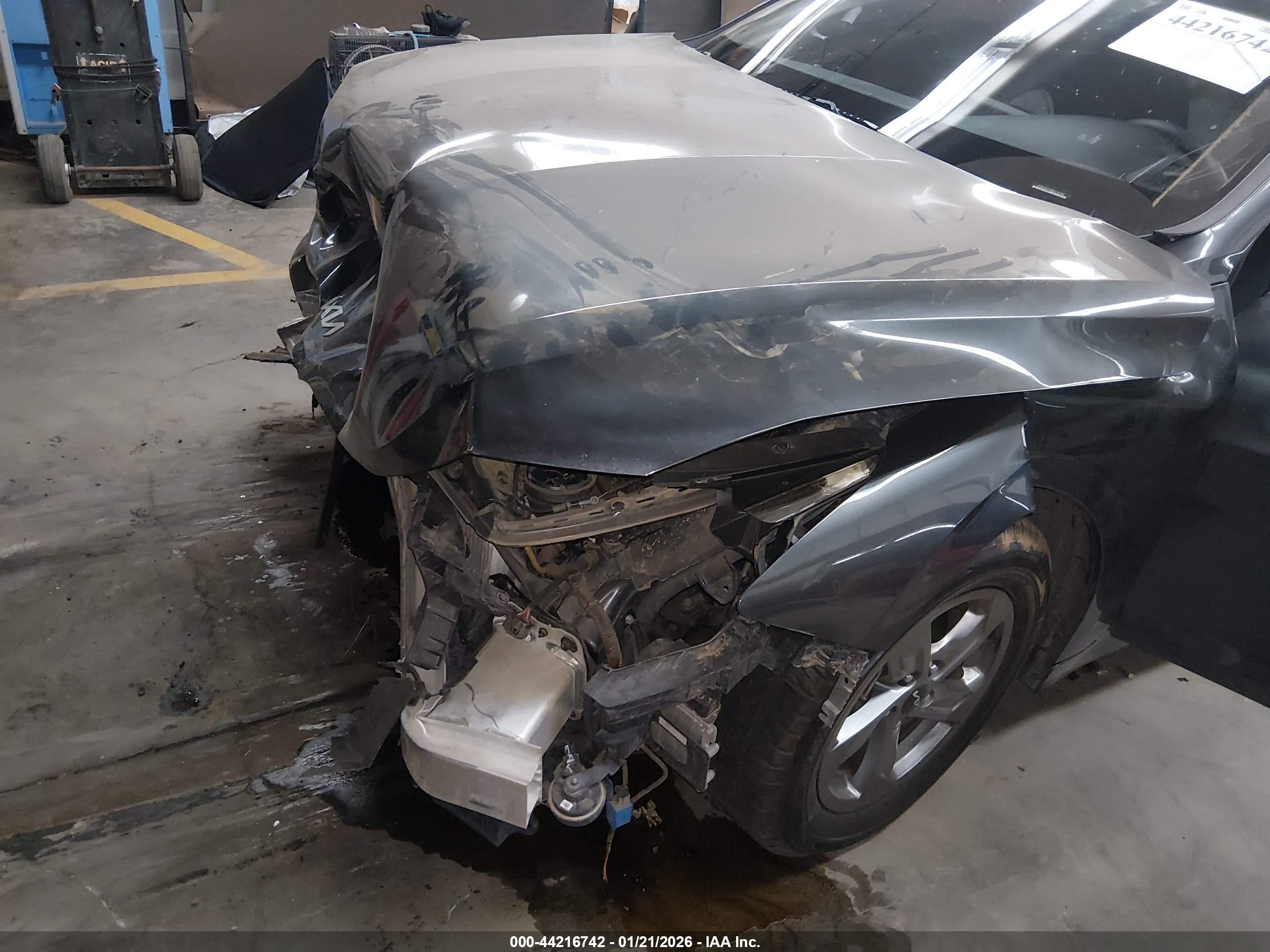 KIA K5 image 6