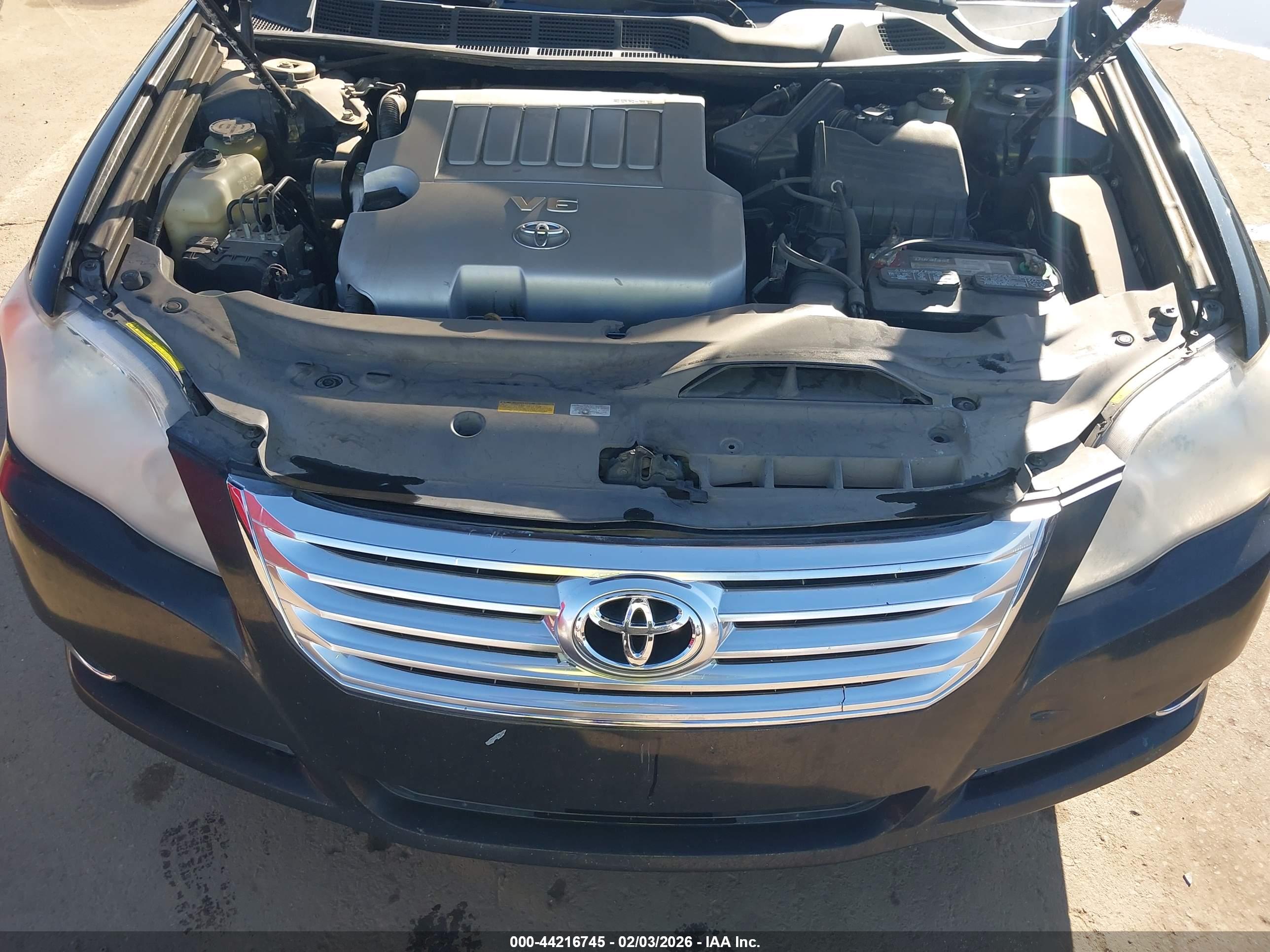TOYOTA AVALON image 10