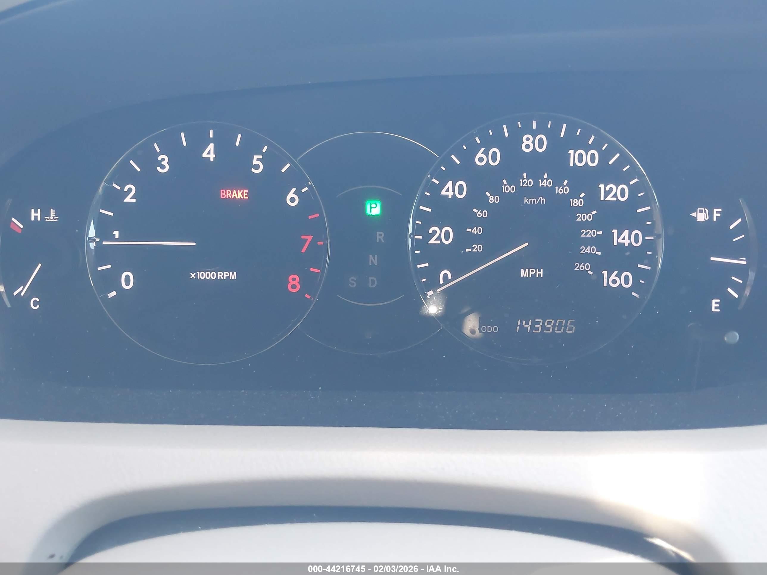 TOYOTA AVALON image 7