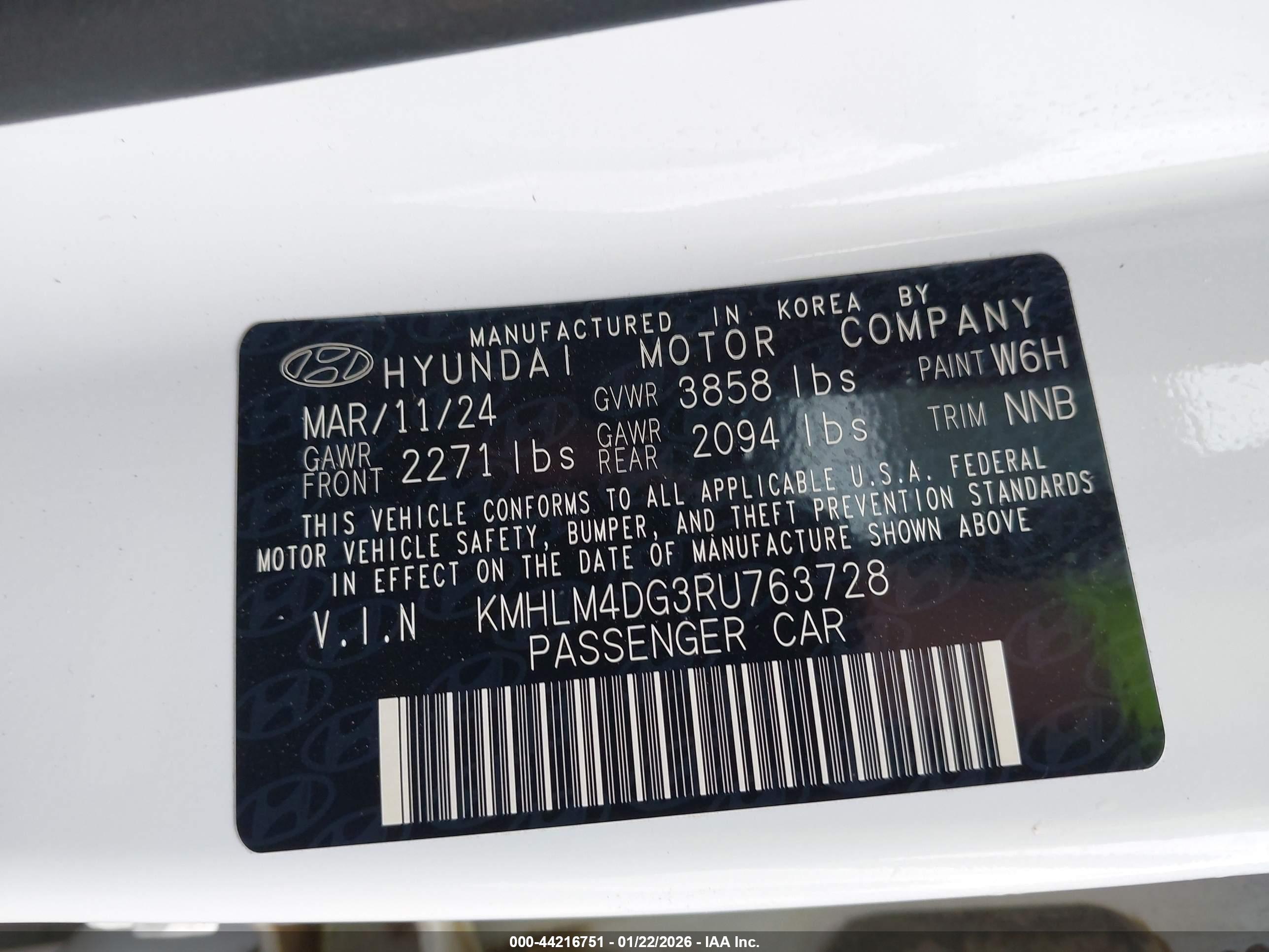 HYUNDAI ELANTRA image 9