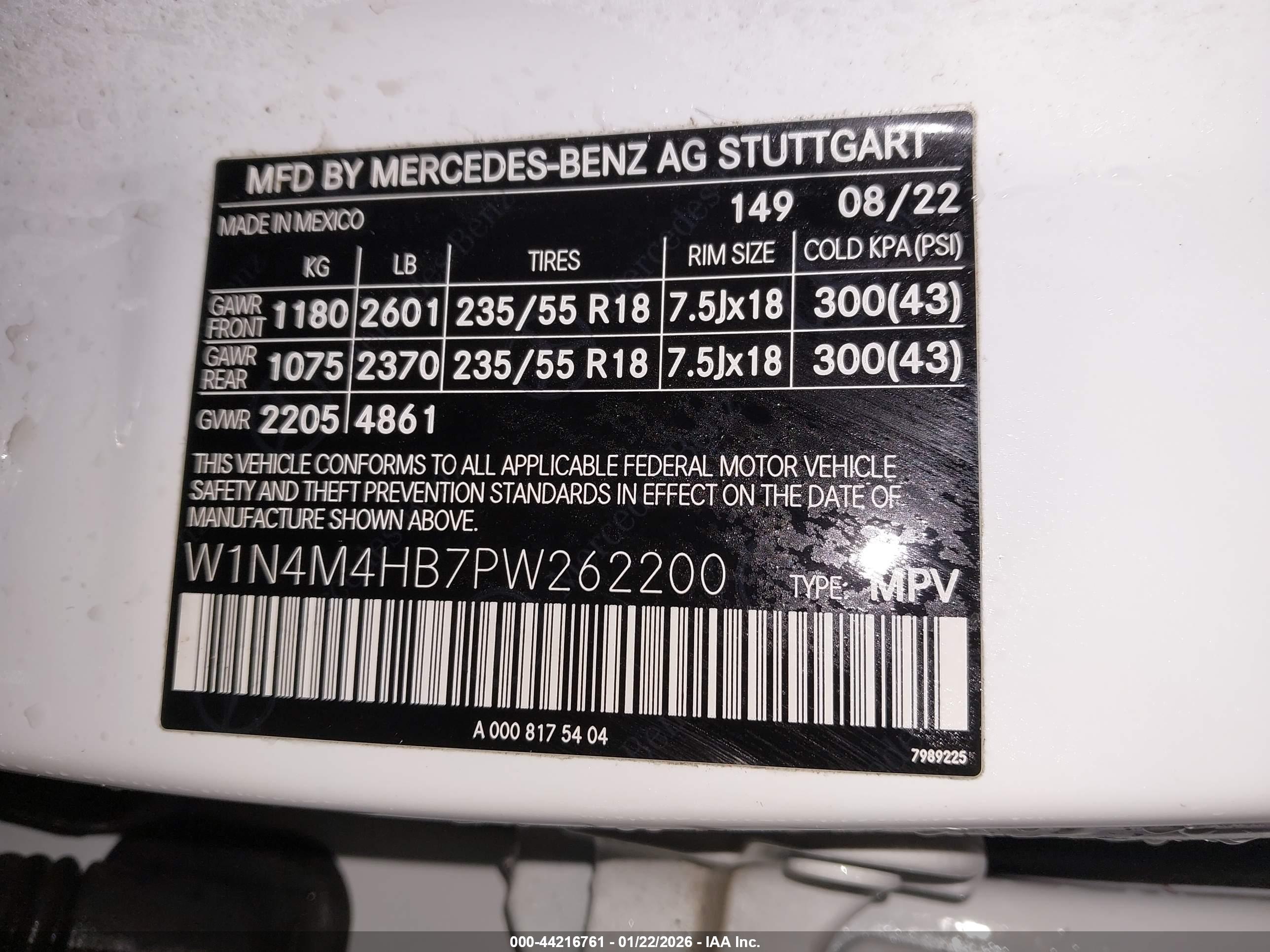 MERCEDES-BENZ GLB image 9
