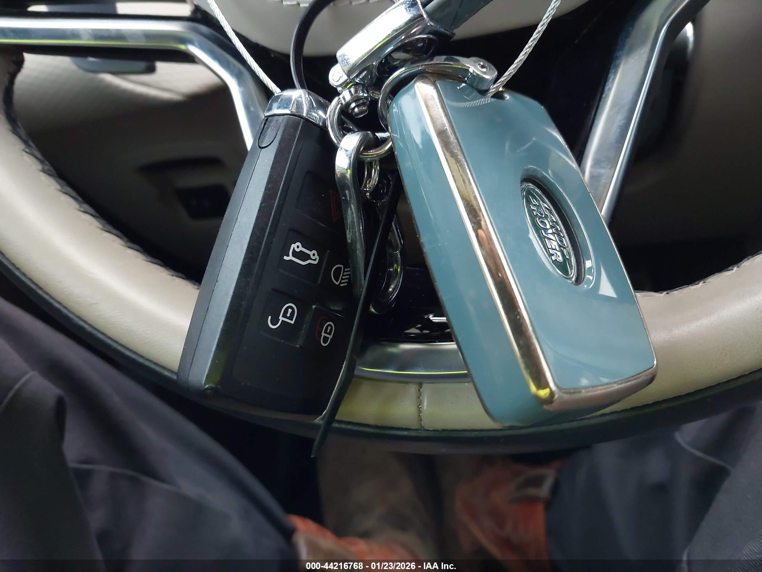 LAND ROVER image 11