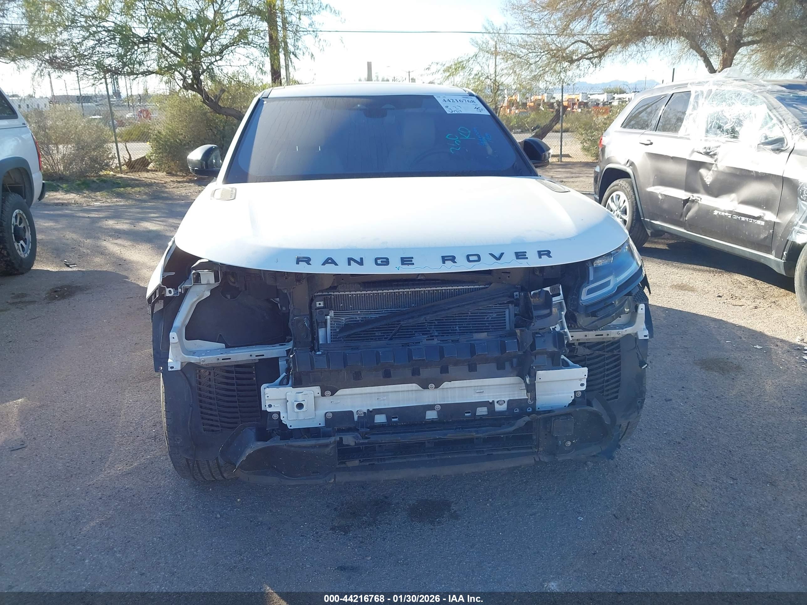 LAND ROVER image 6