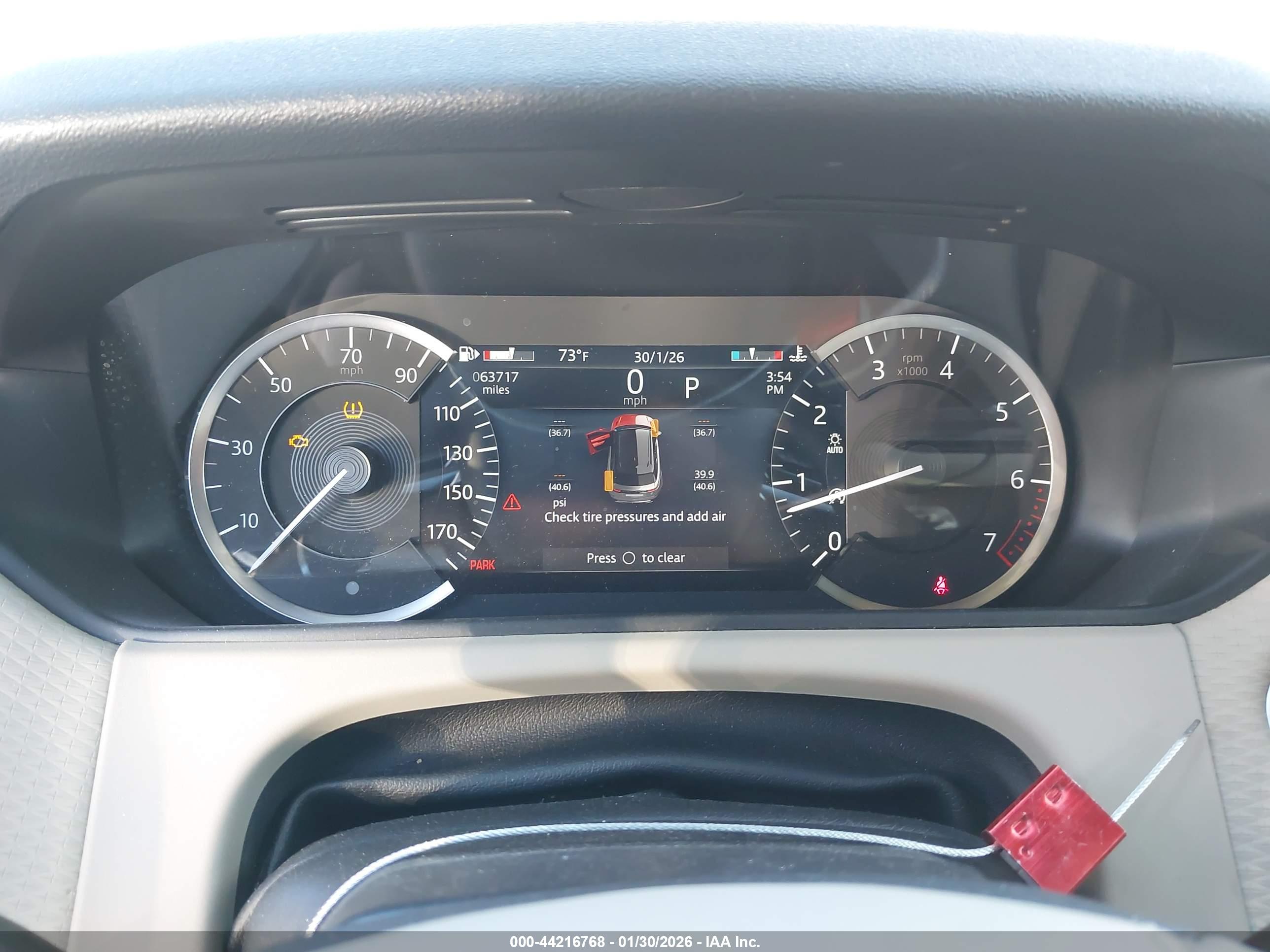 LAND ROVER image 7