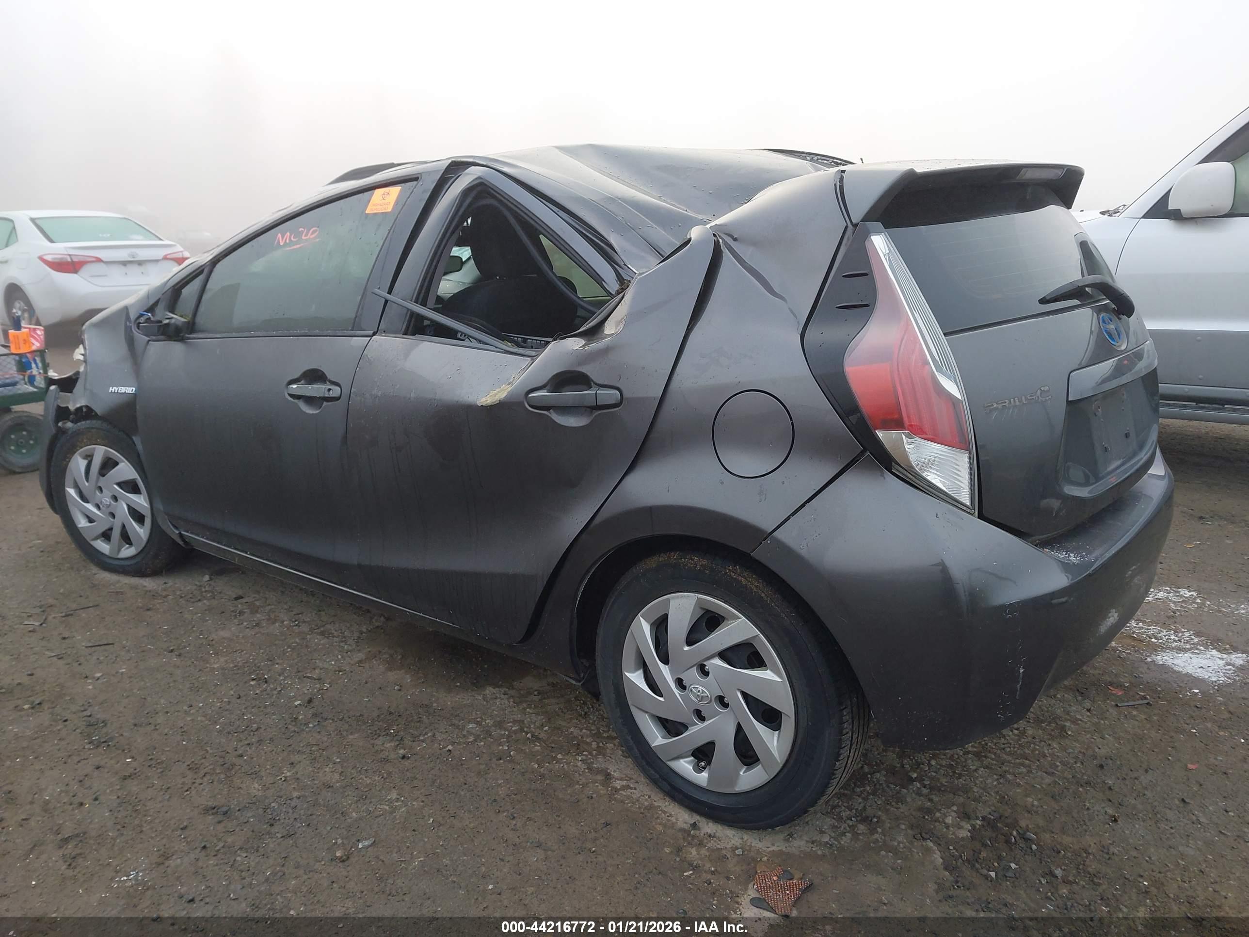 TOYOTA PRIUS image 3