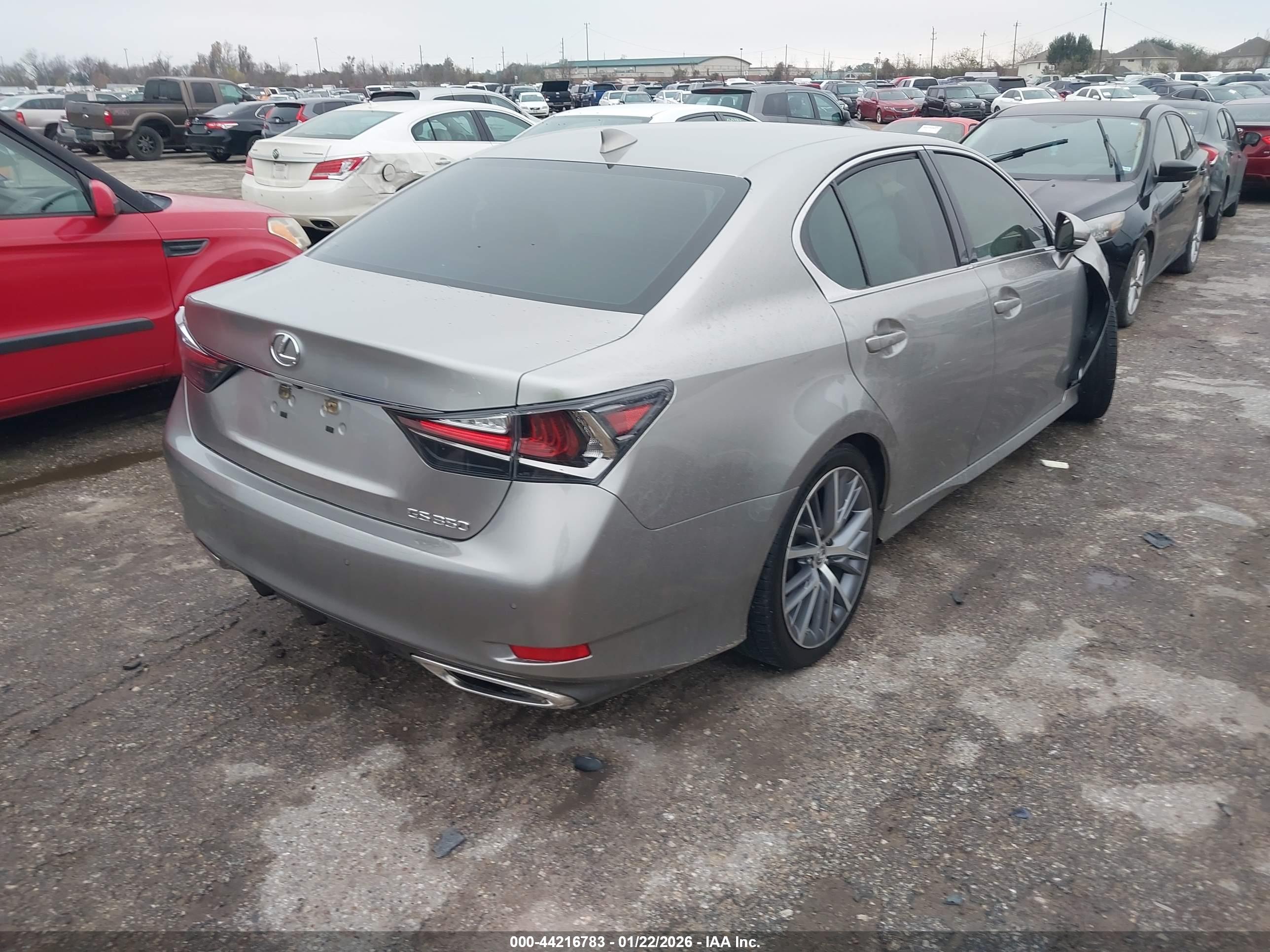 LEXUS GS image 4