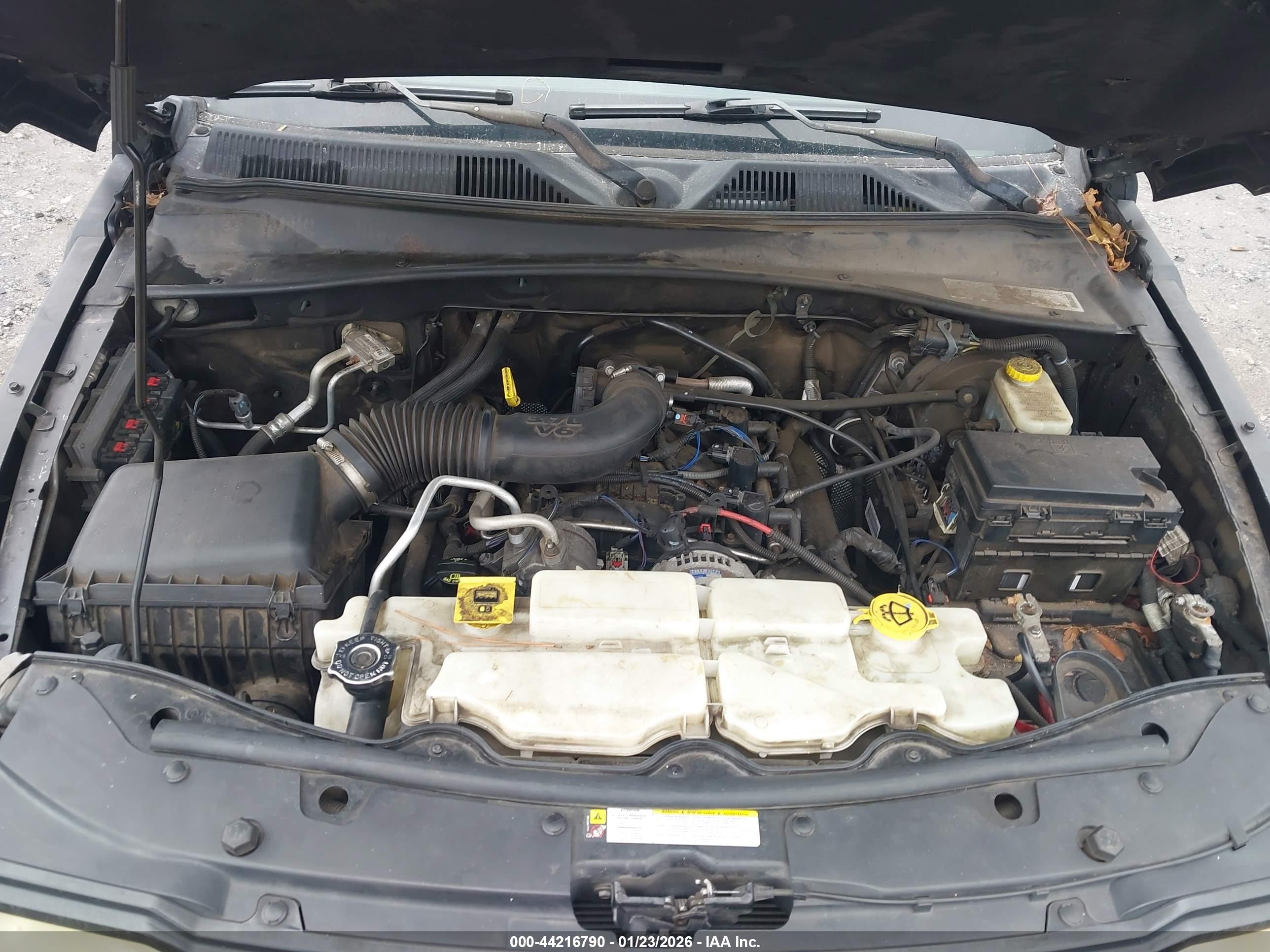 JEEP LIBERTY image 10