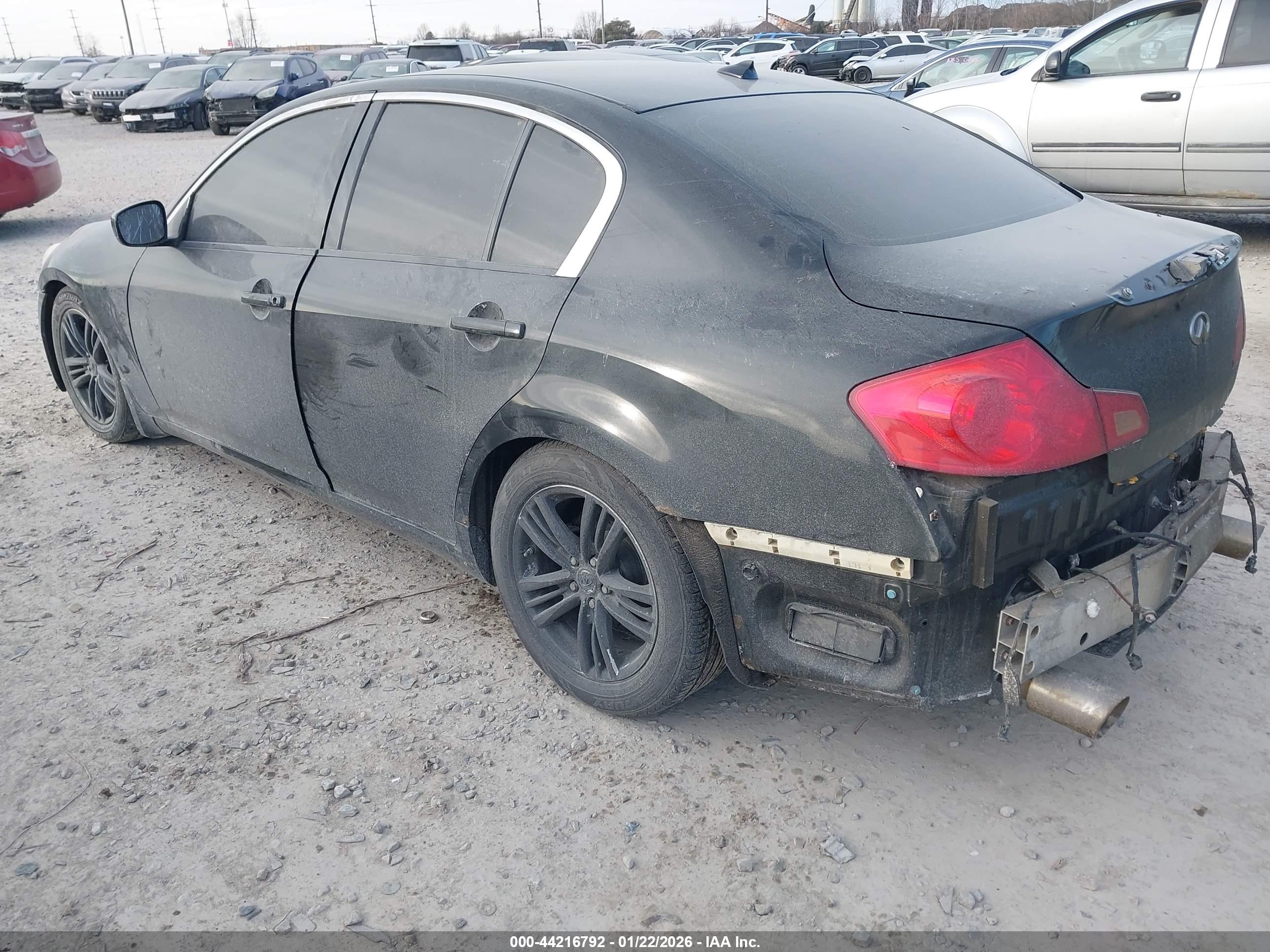 INFINITI G37X image 3