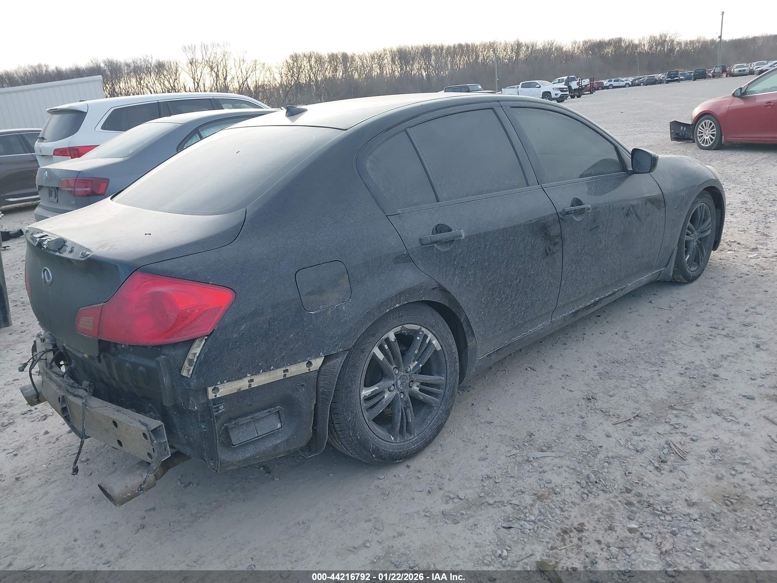 INFINITI G37X image 4