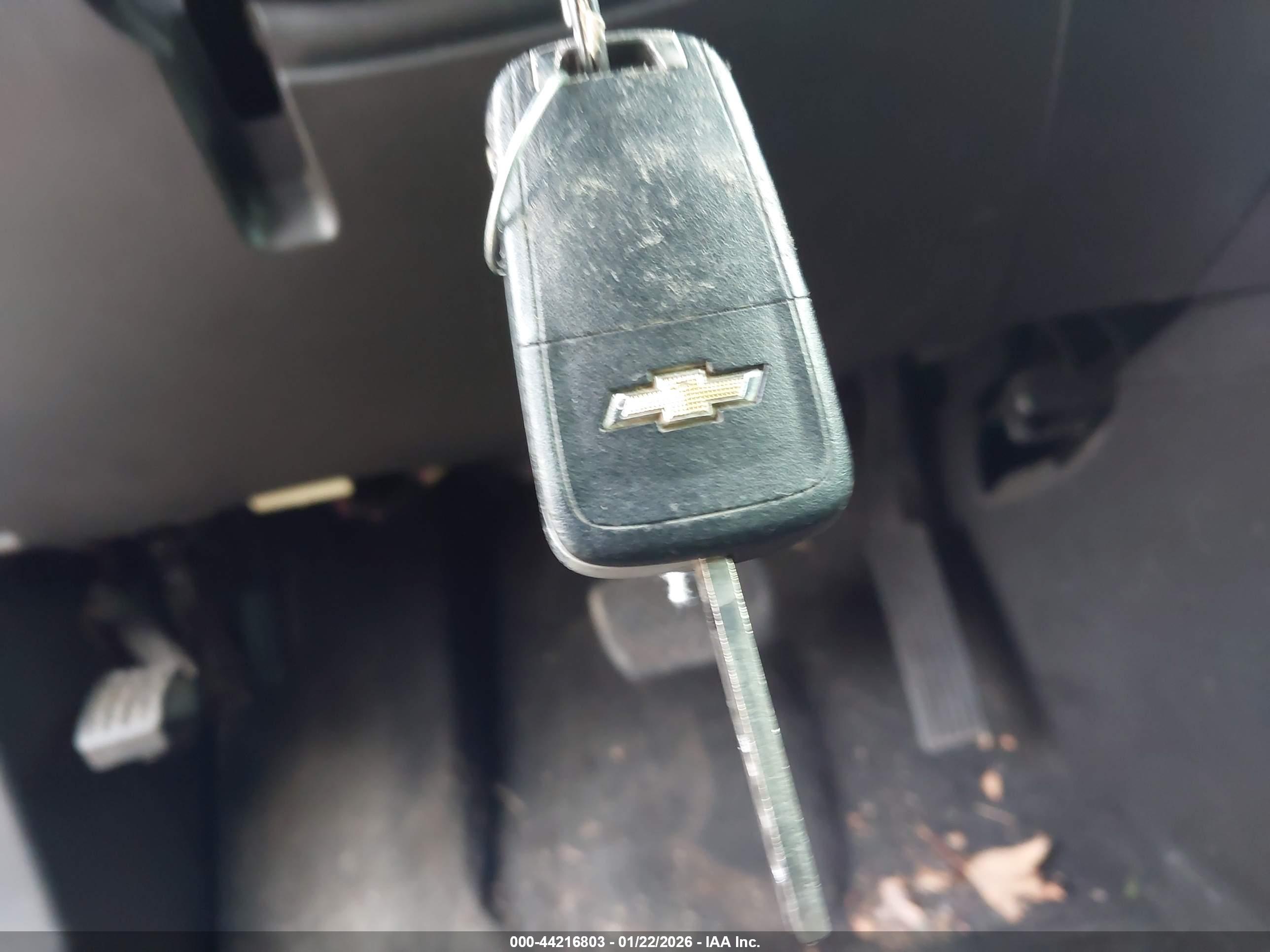 CHEVROLET EQUINOX image 11