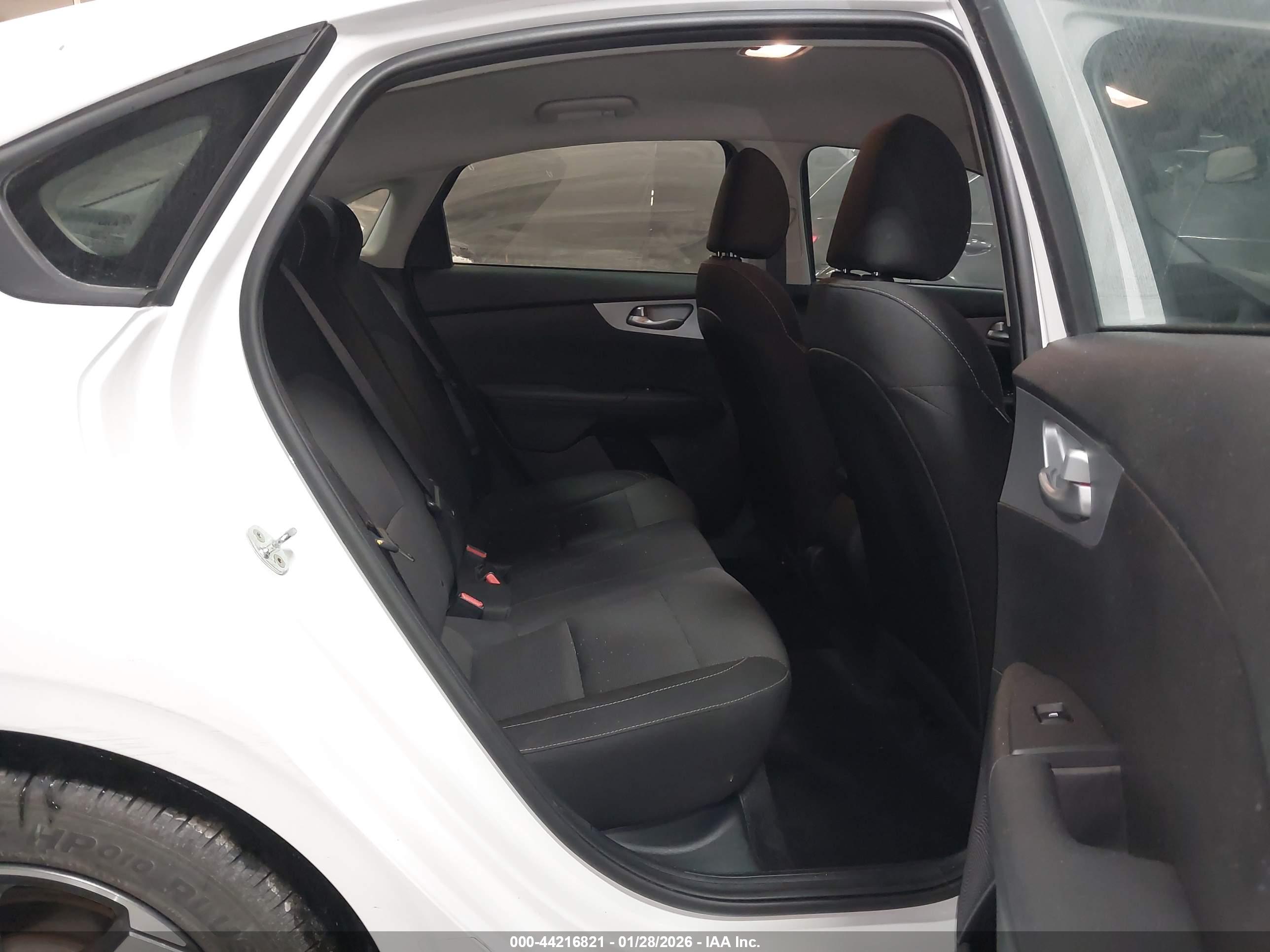 KIA FORTE image 8