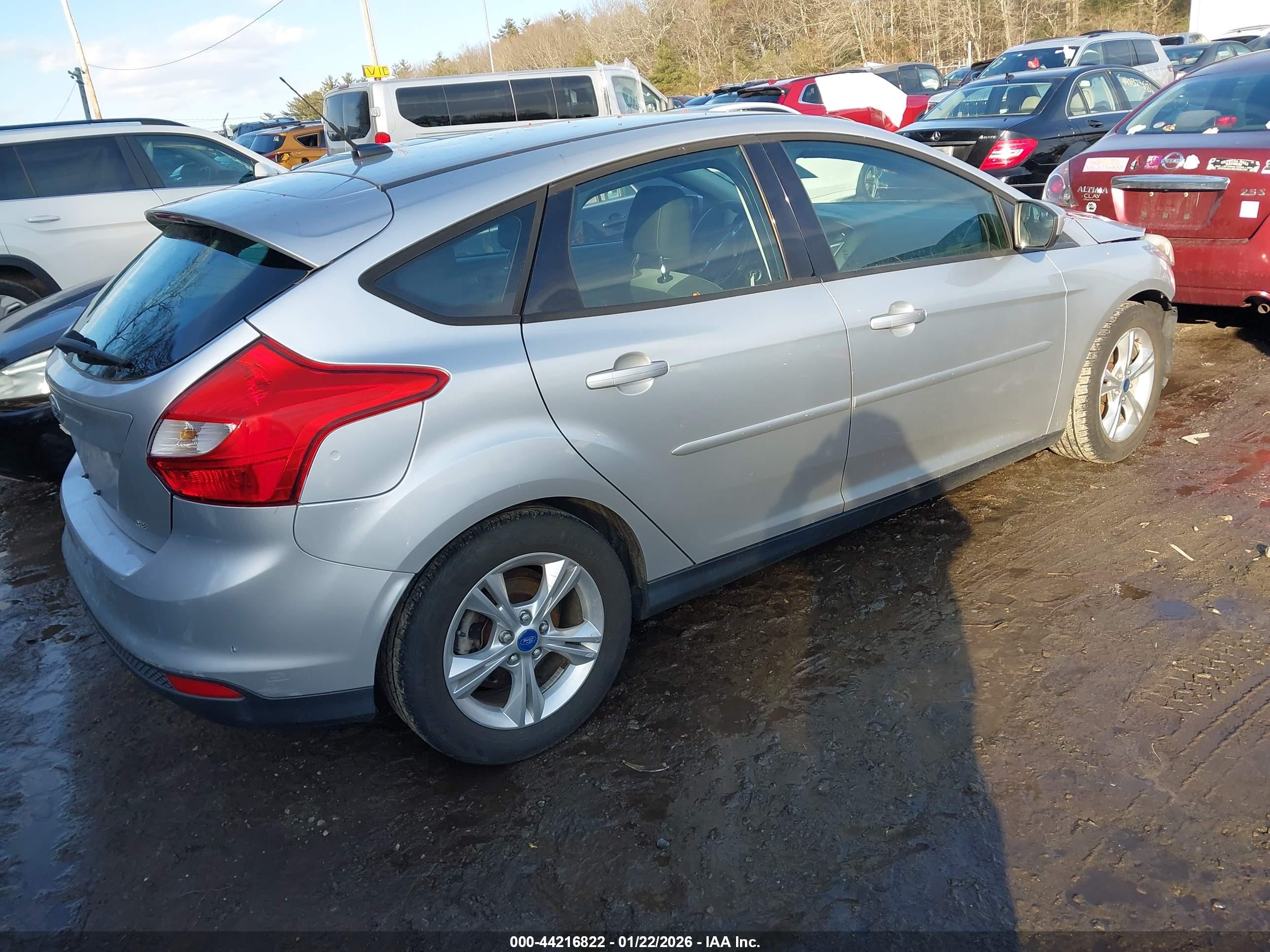 FORD FOCUS image 4