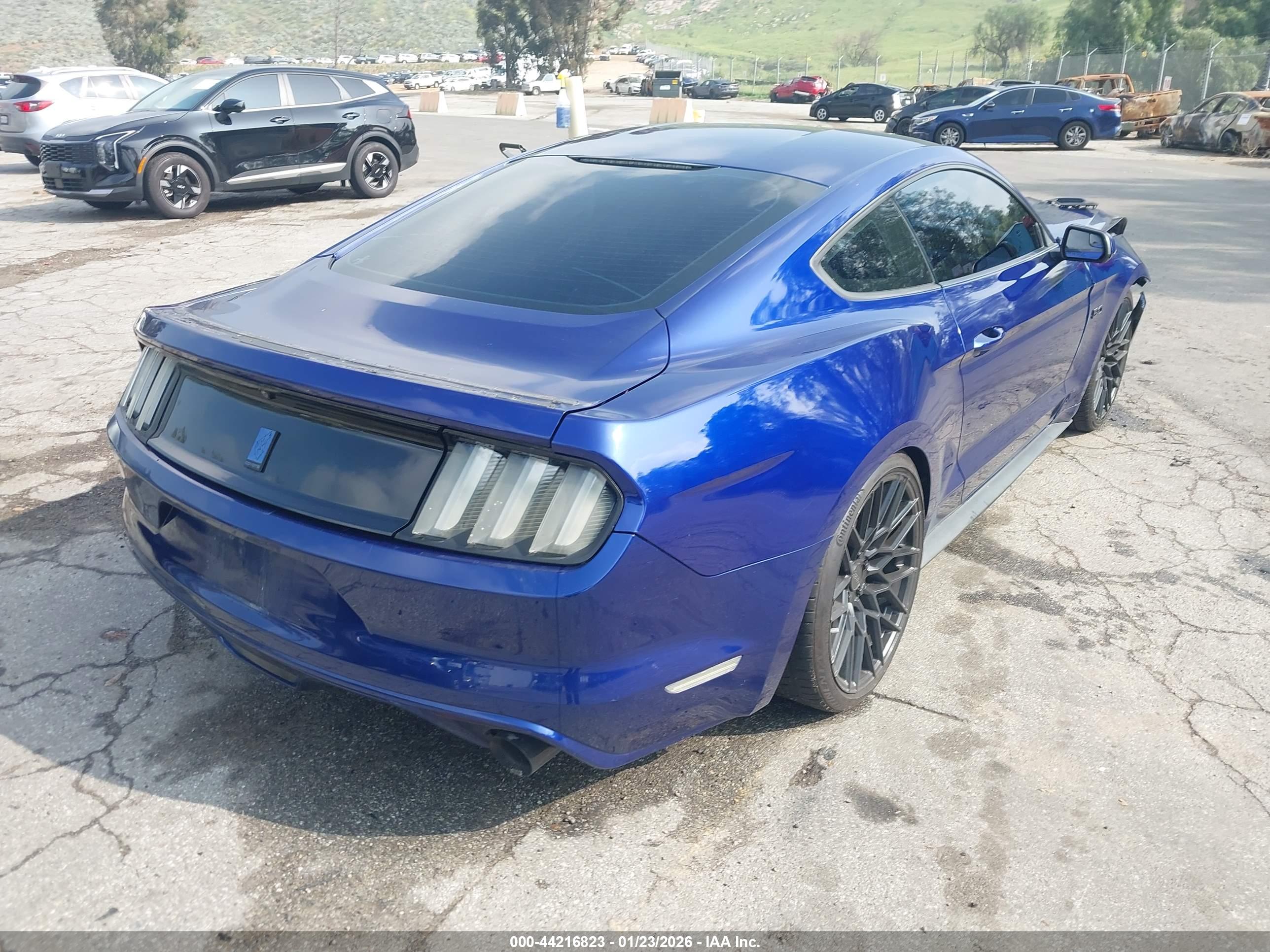 FORD MUSTANG image 4