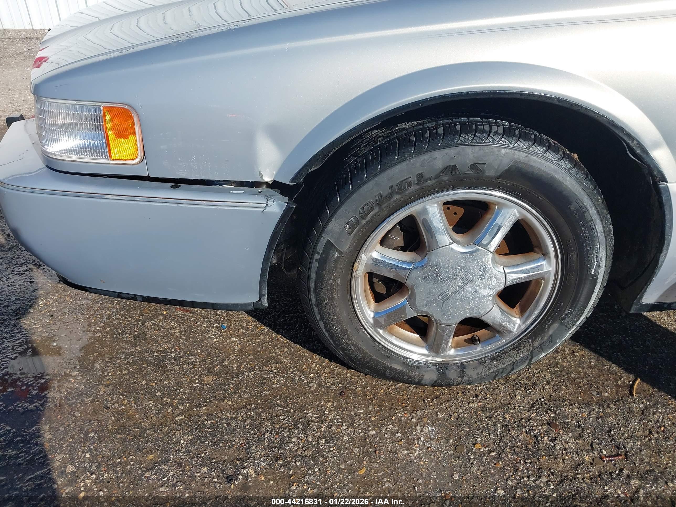 CADILLAC SEVILLE image 6
