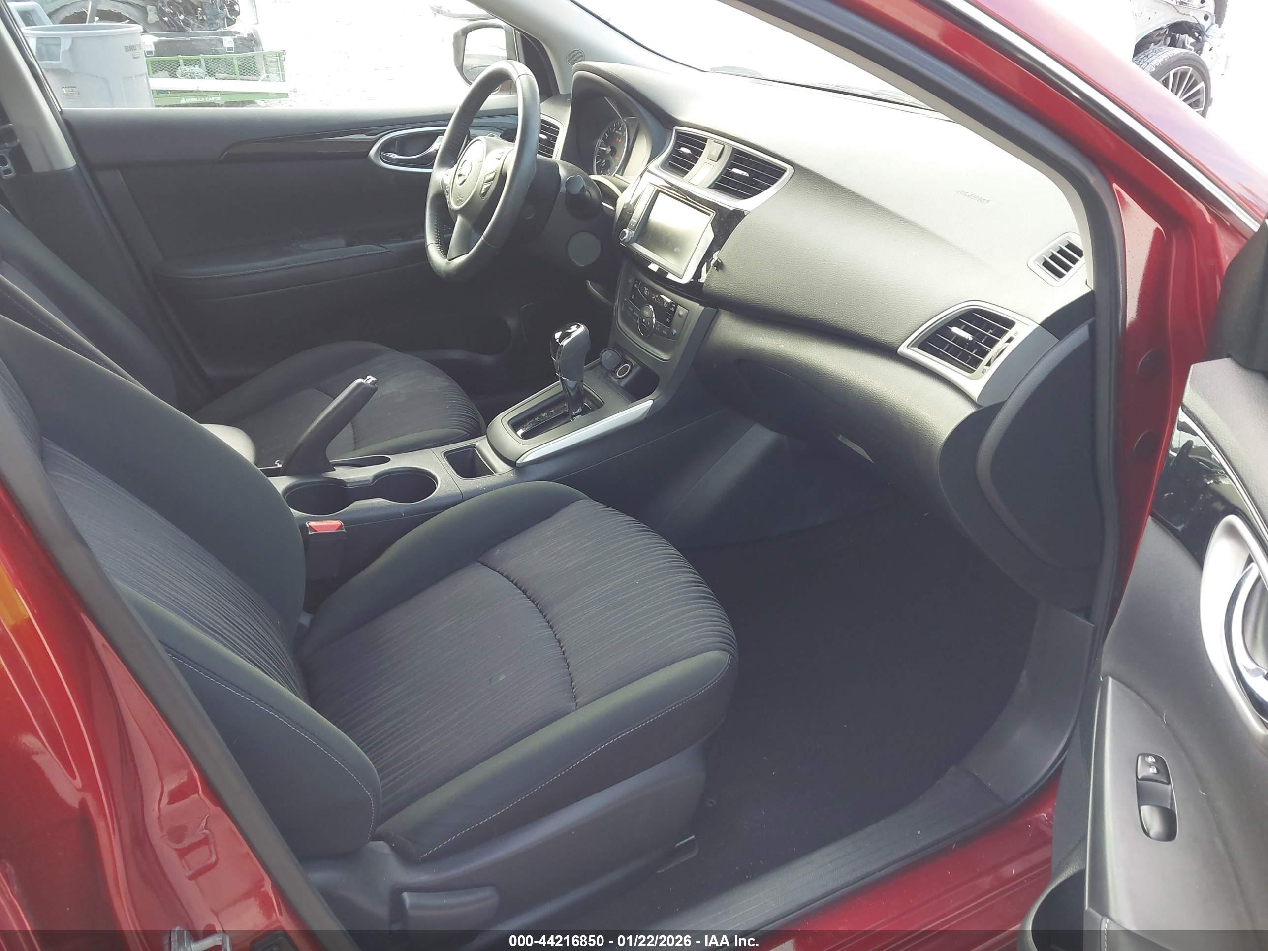 NISSAN SENTRA image 5