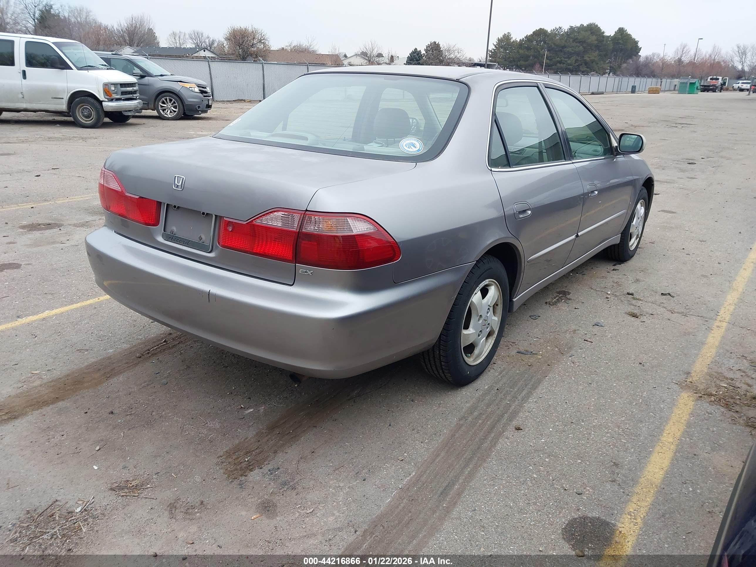 HONDA ACCORD image 4