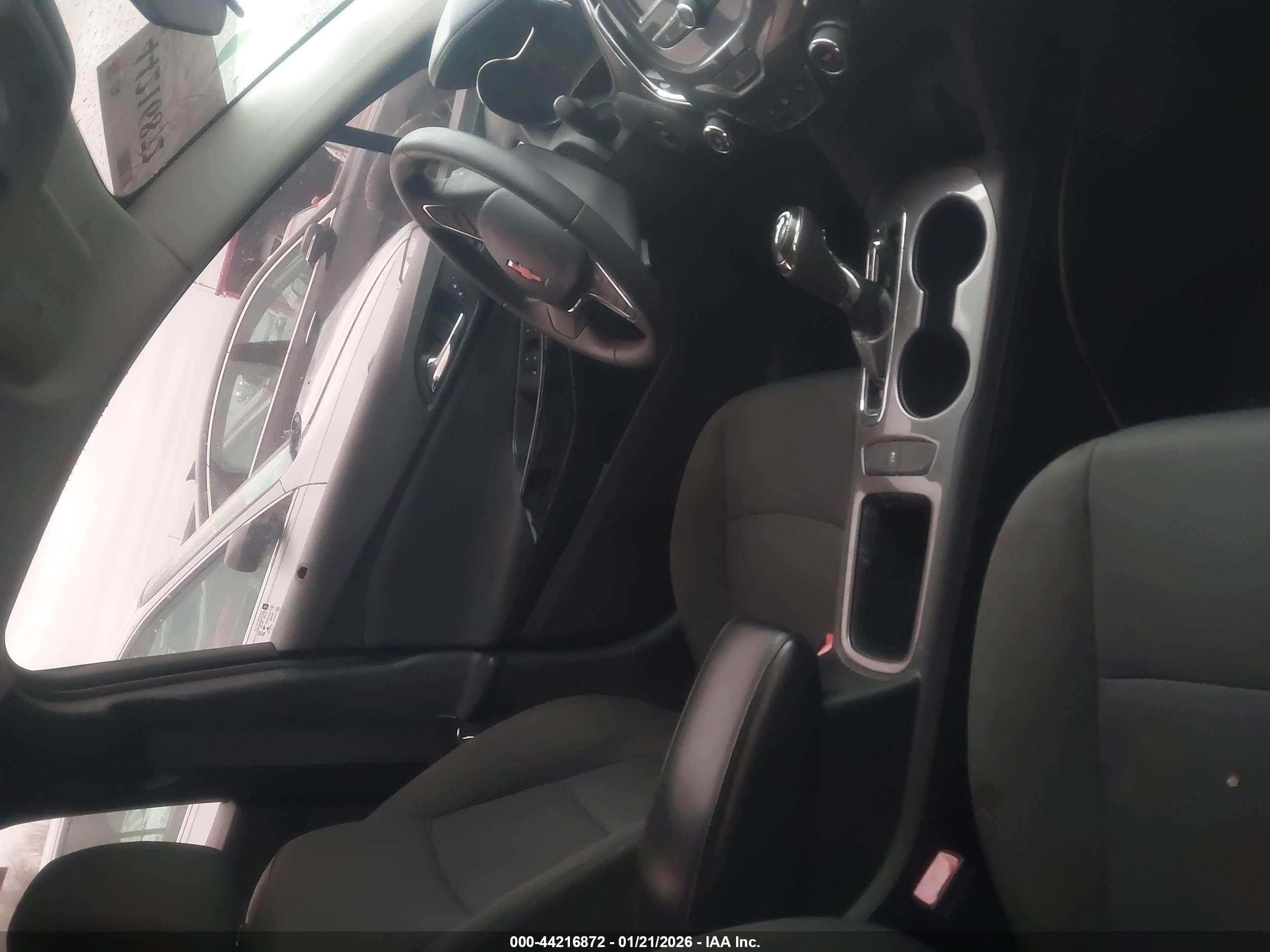 CHEVROLET CRUZE image 5